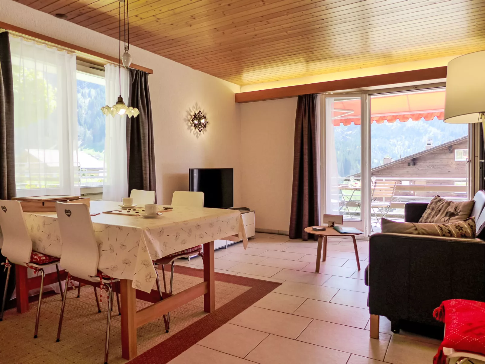 Chalet Almis-Bödeli-Drinnen