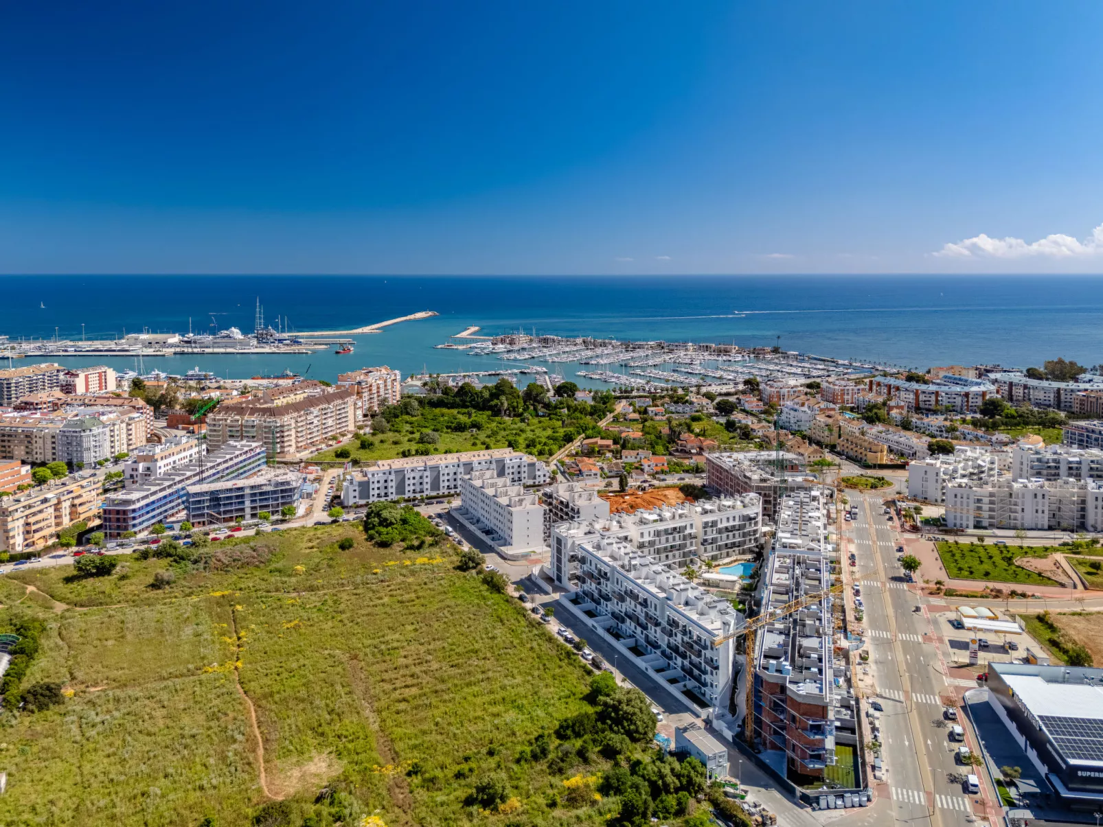 Marina Real III-Outside