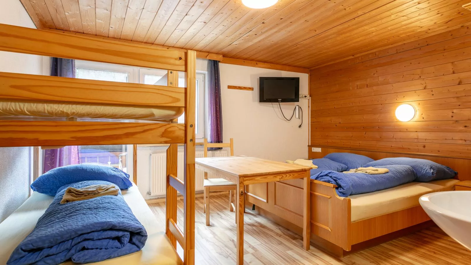 Haus Joachim-Bedroom