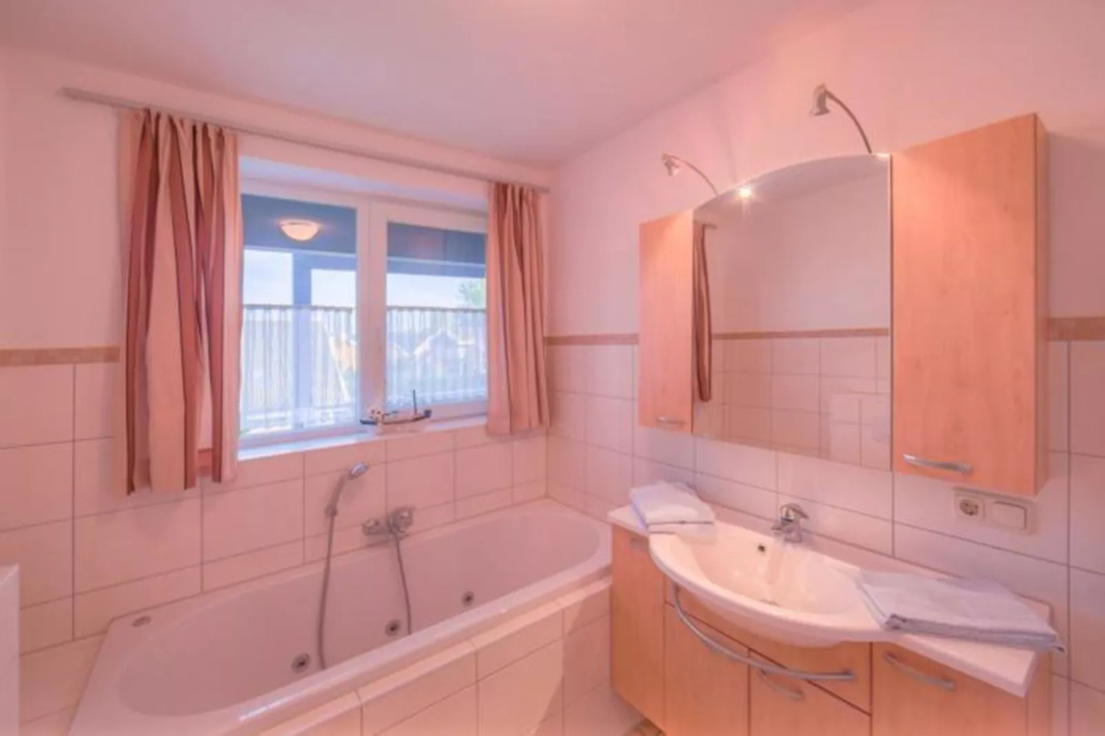Mitteldeck 424-Bathroom