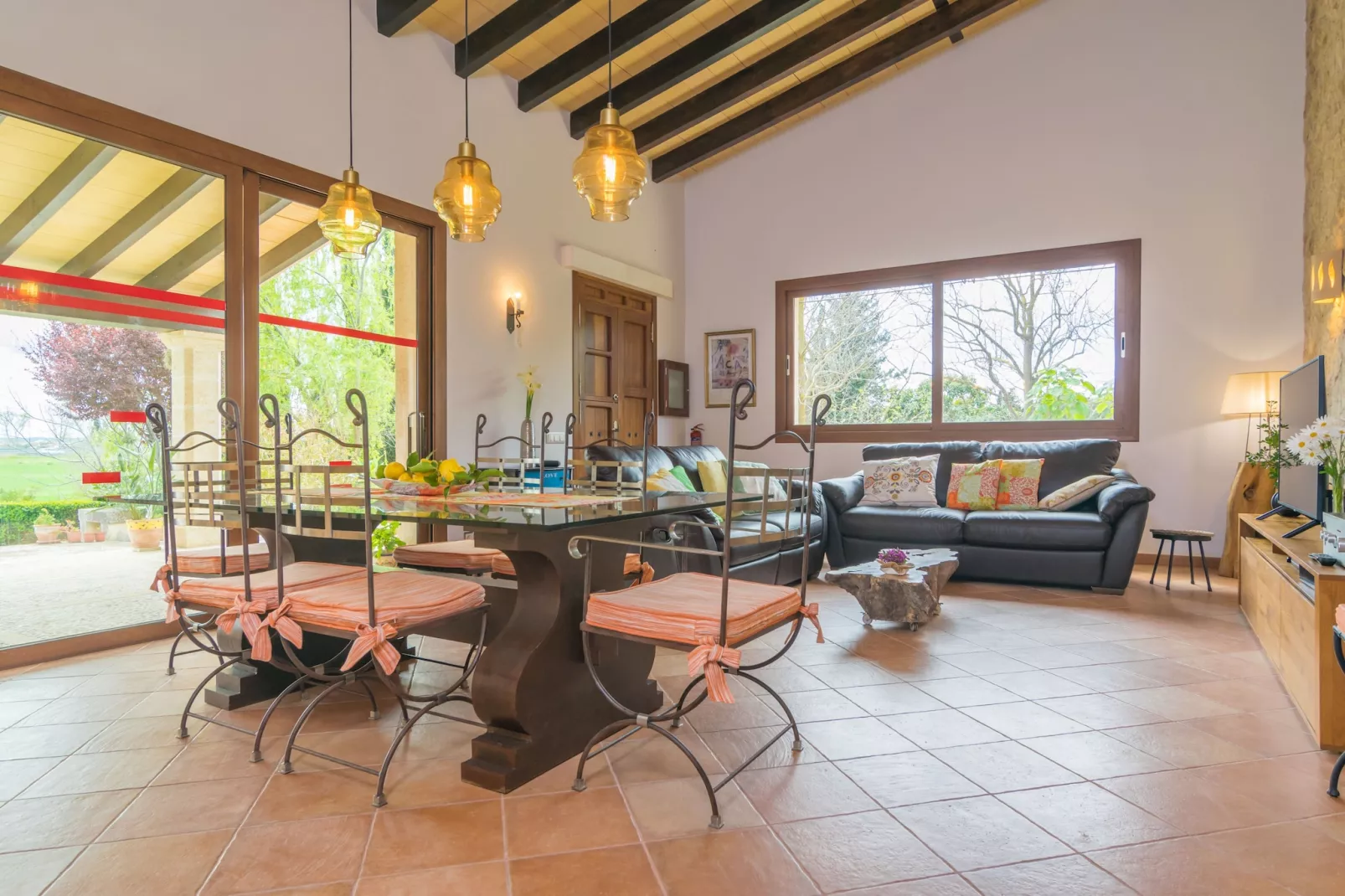 Son Ferragut-Dining room