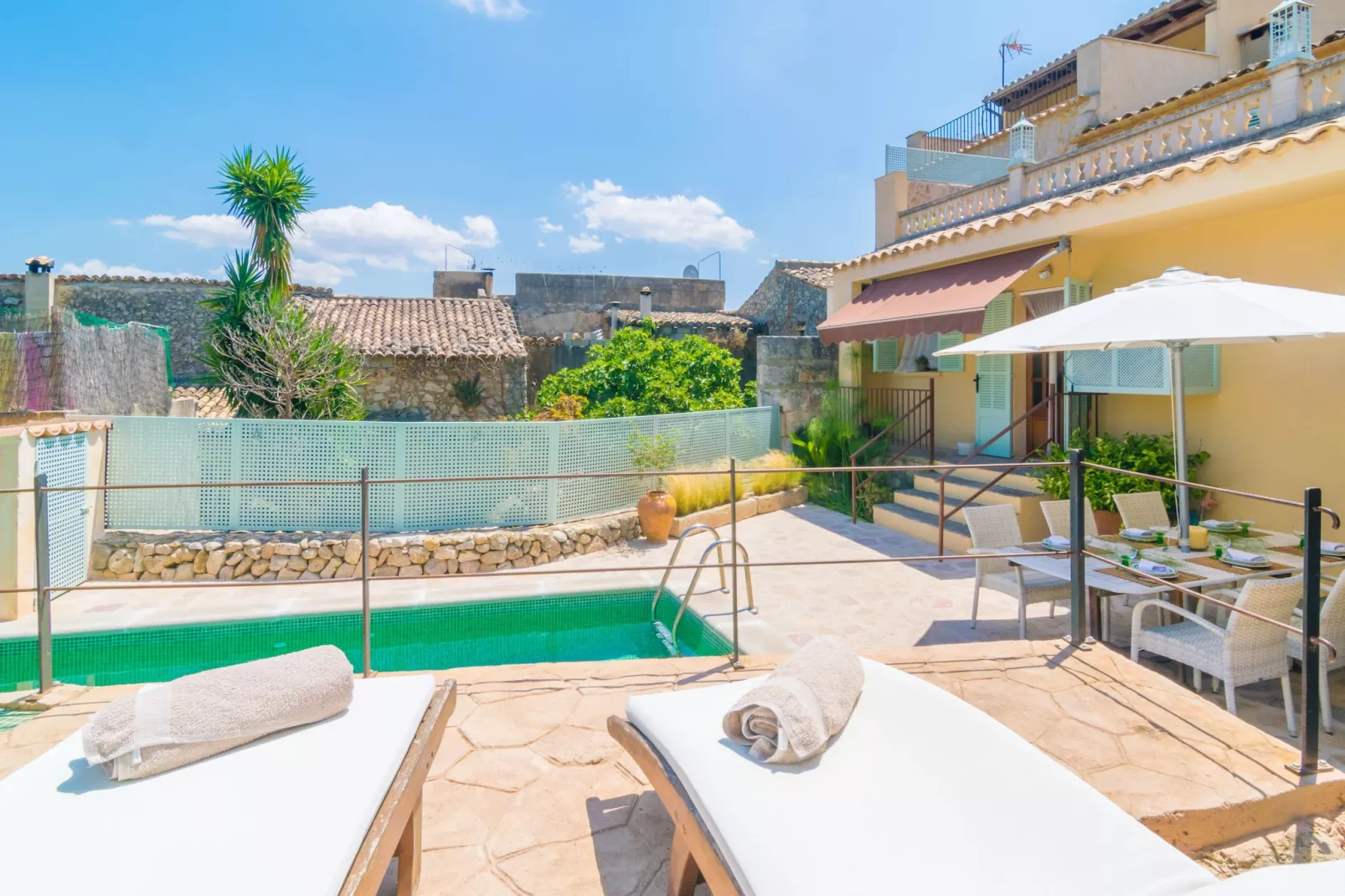 Es Raco-Exterior summer
