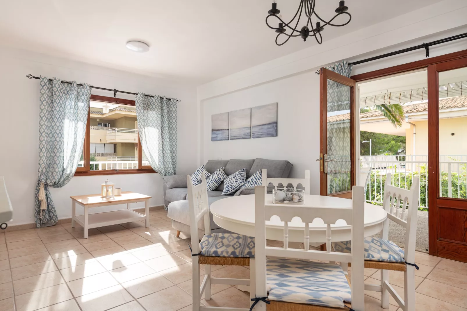 Can Miquelet-Salon