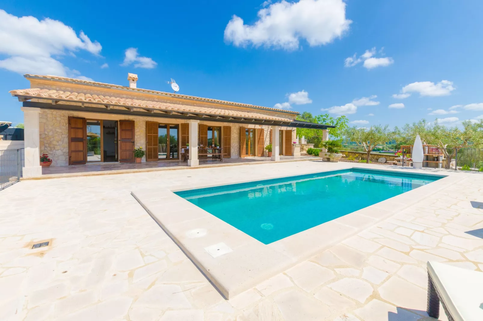 Son Roca-Exterior summer