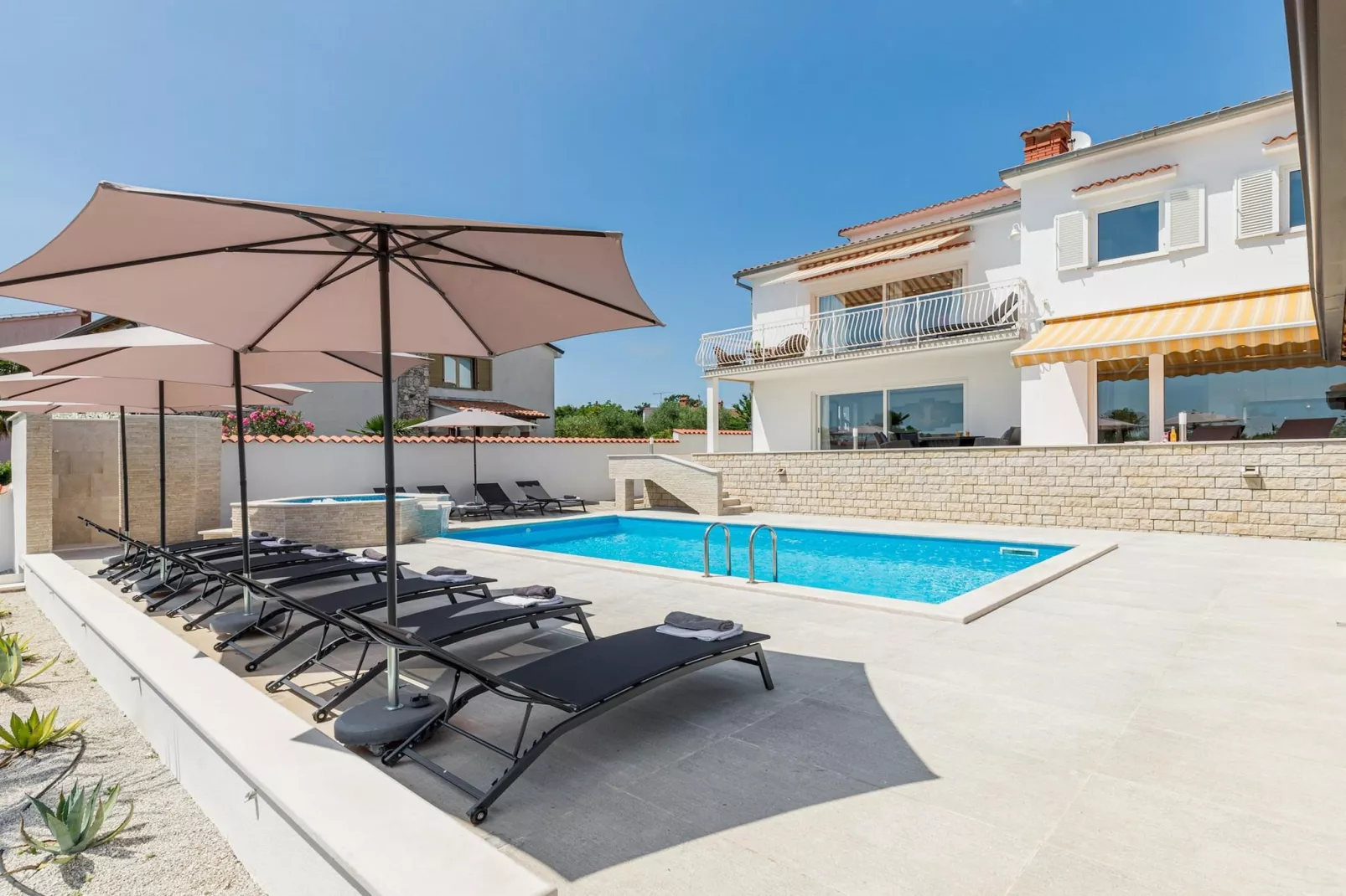 Villa Anela-Piscine