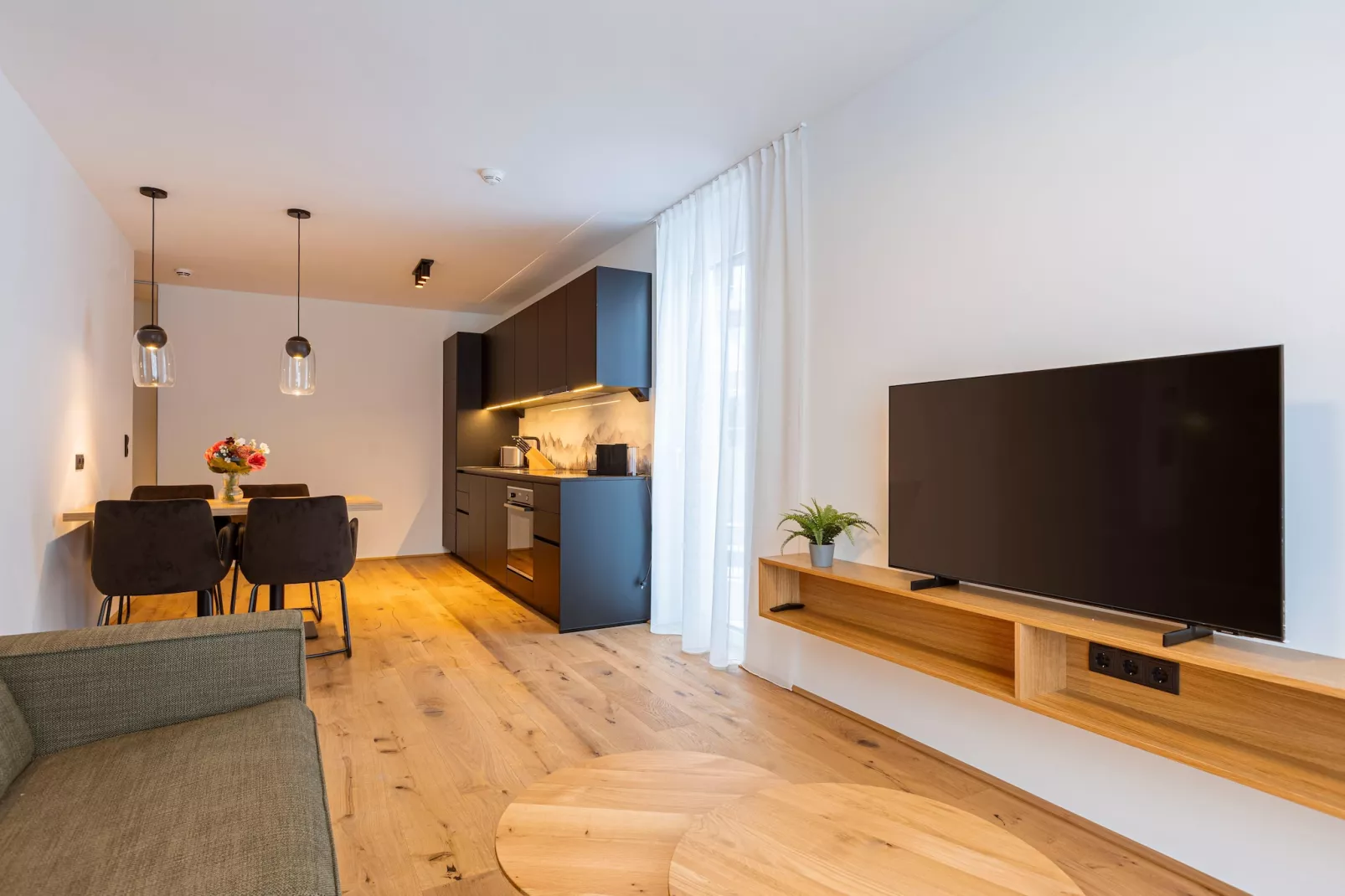 Fiss Suites 3-Living room