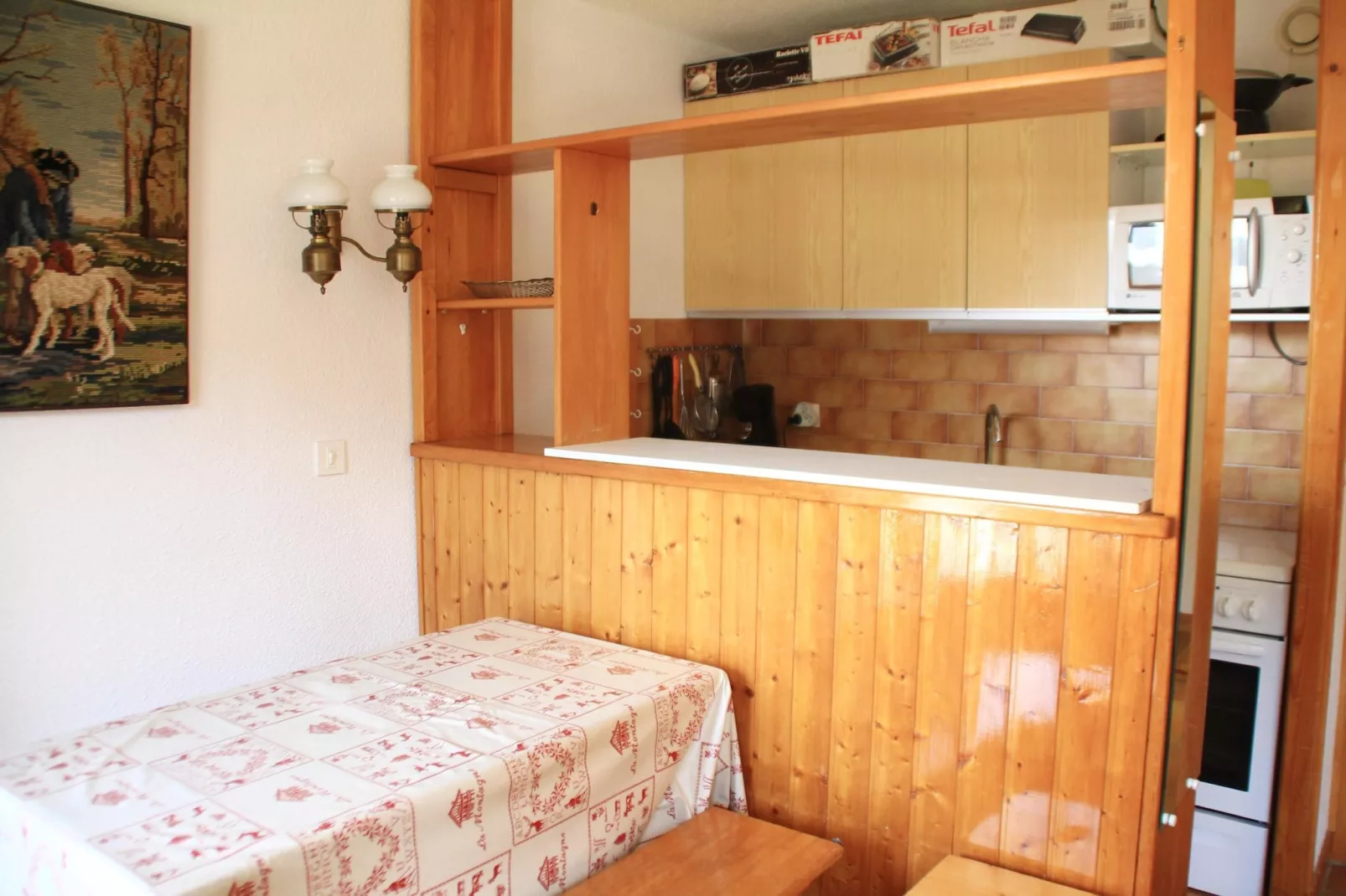 Chambron CB13 CENTER & VIEW 4 Pers.-Kitchen