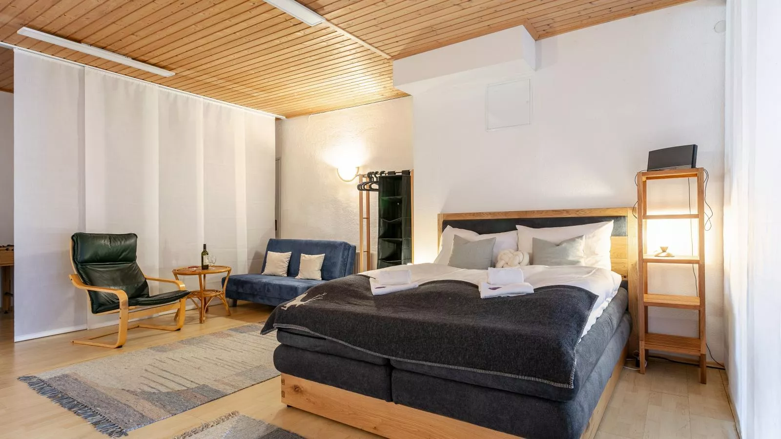 Studio Christina-Bedroom