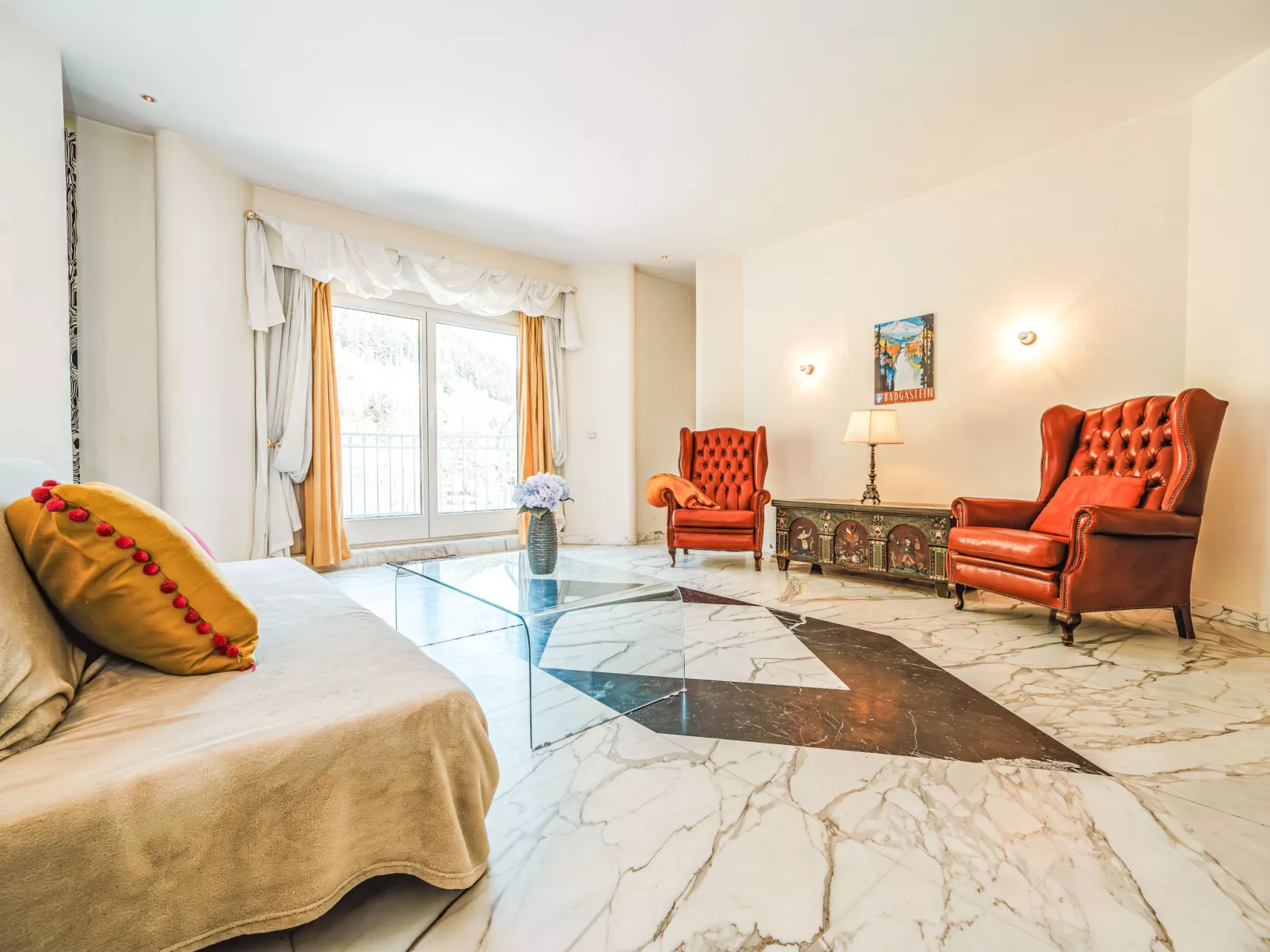 Villa Hiss-Inside