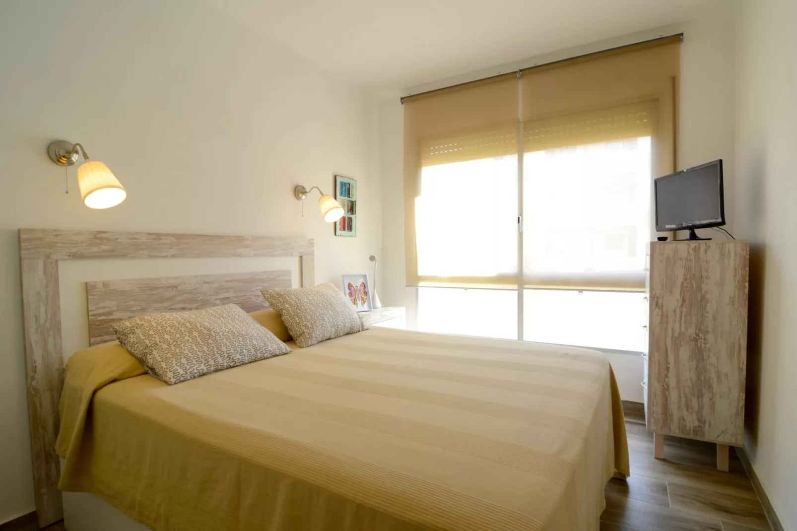 OMEGA 5 1-D-Bedroom