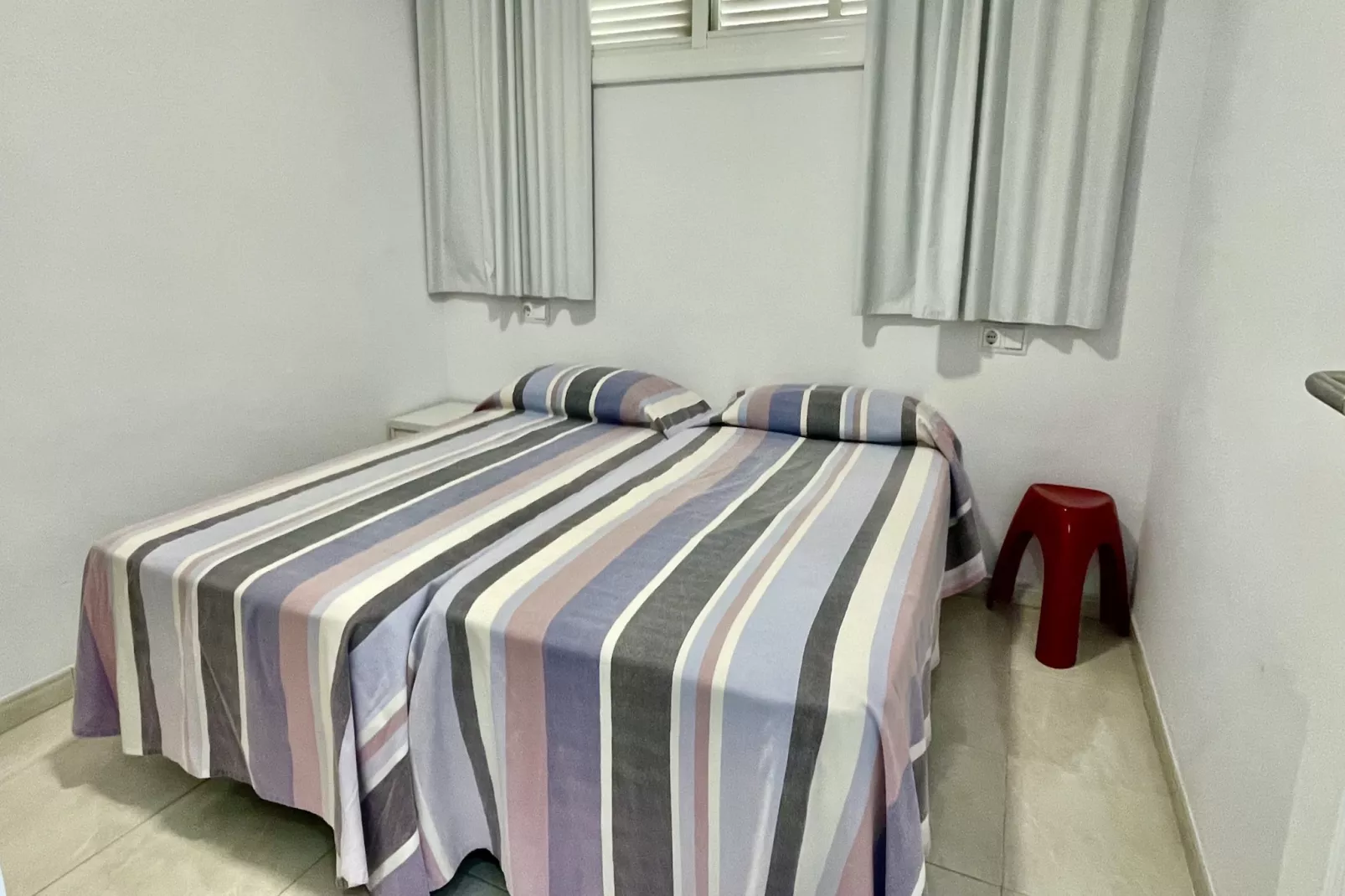 CATALONIA 3-9-Bedroom