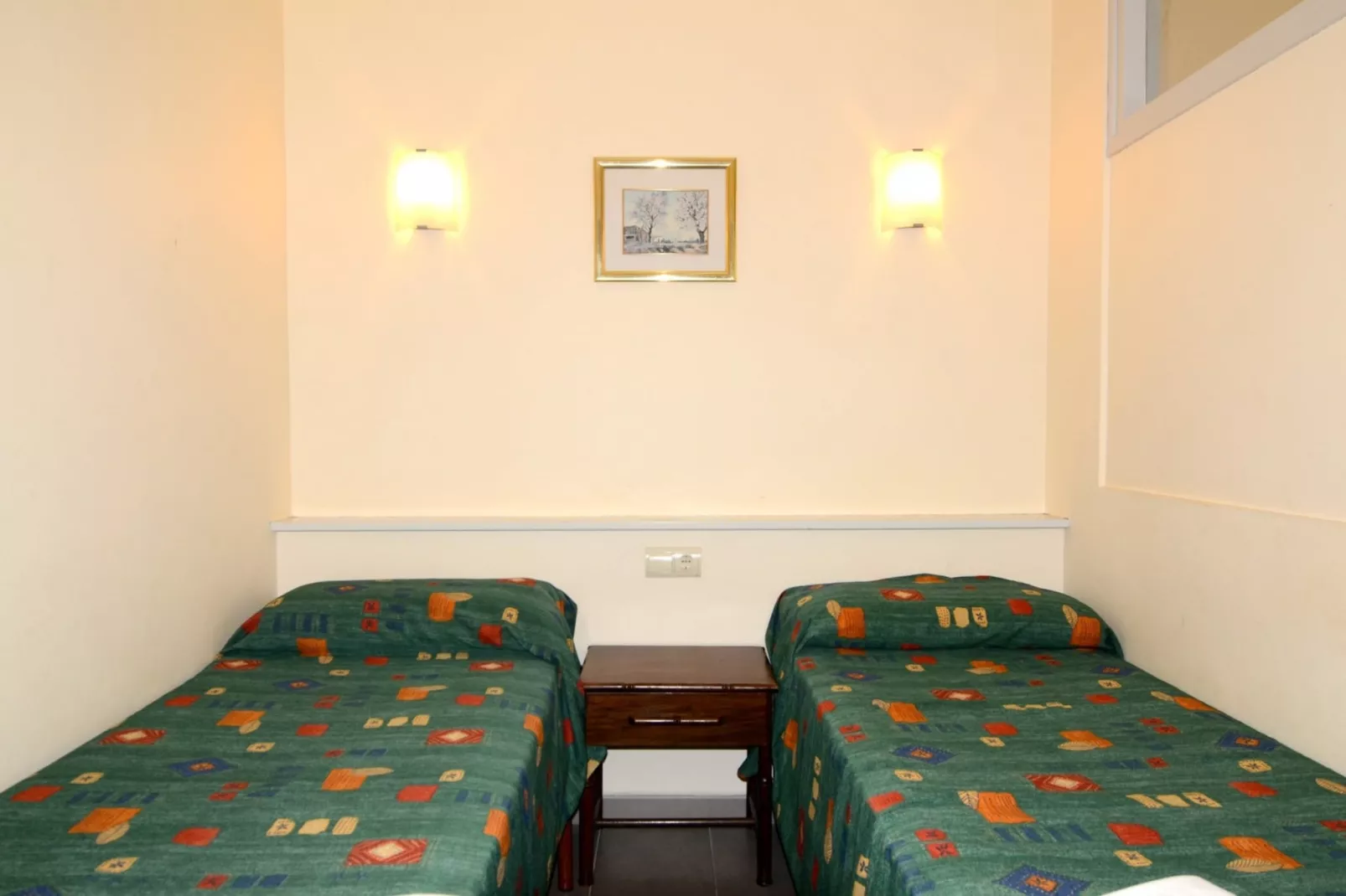 JADEMAR 068-B-Chambre