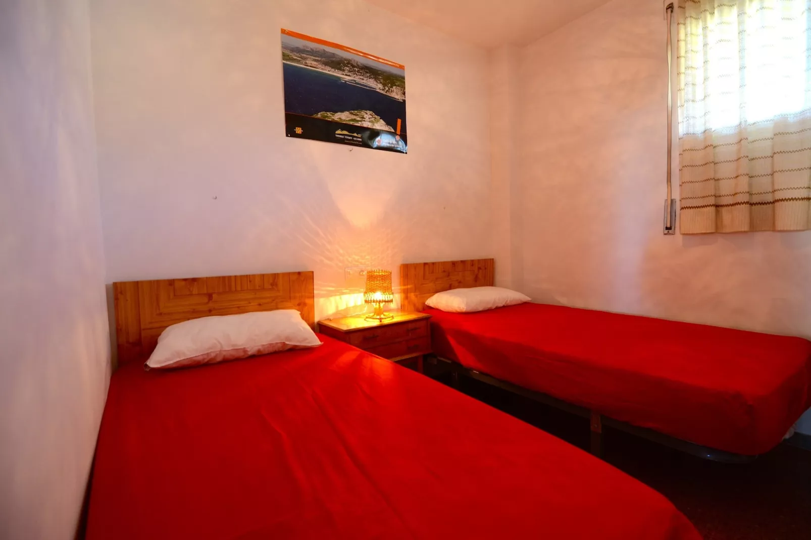 ROCAMAURA III 2-6-Bedroom