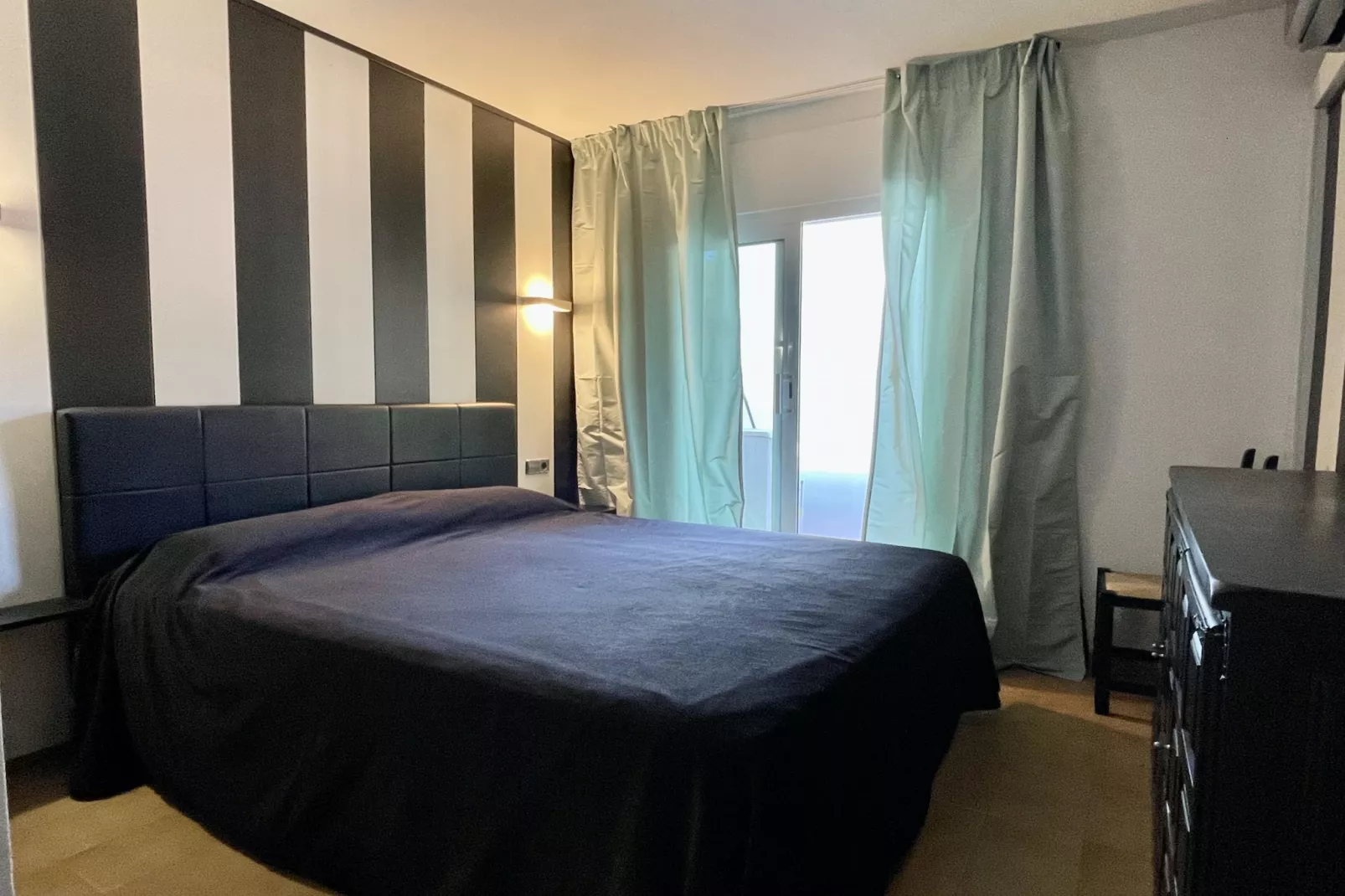 SALLES BEACH 06-Schlafzimmer