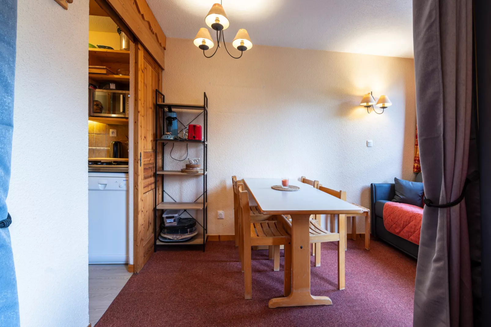 LES ARCADES A N°37 - 2P4-Living room