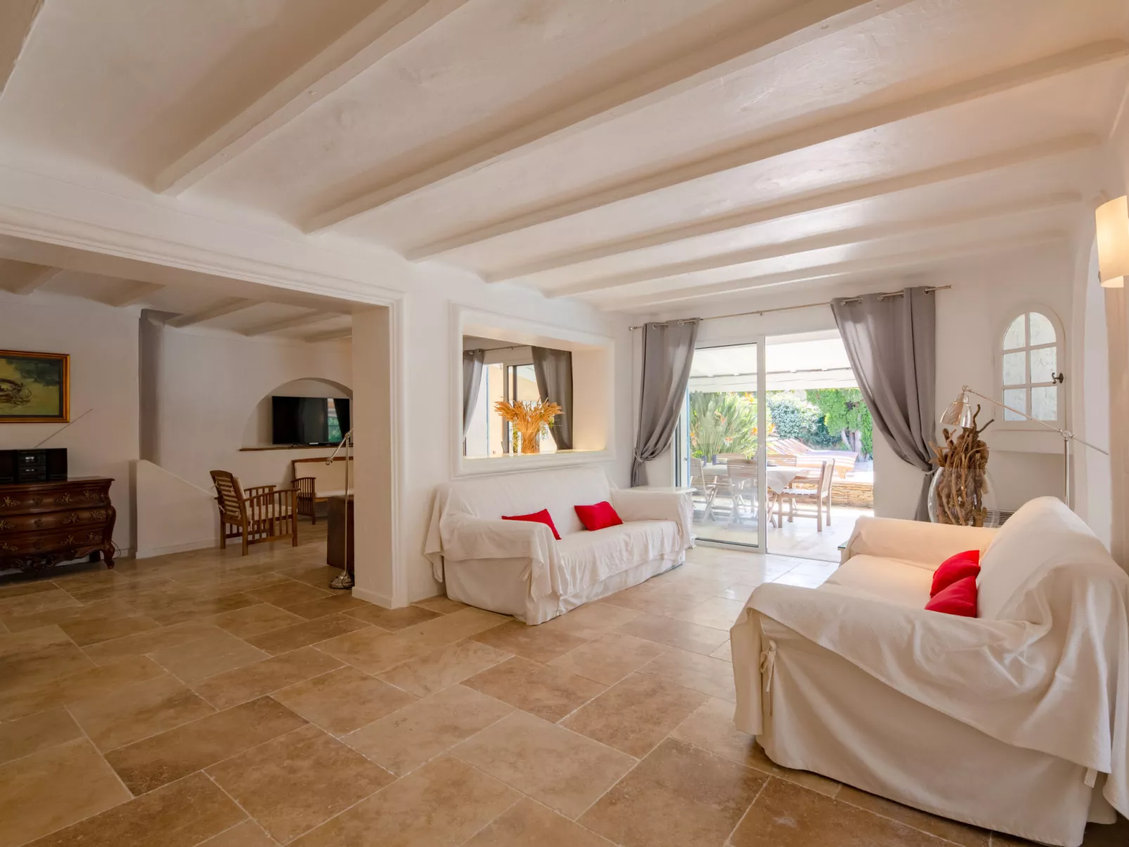 Villa Cyrnos-Inside