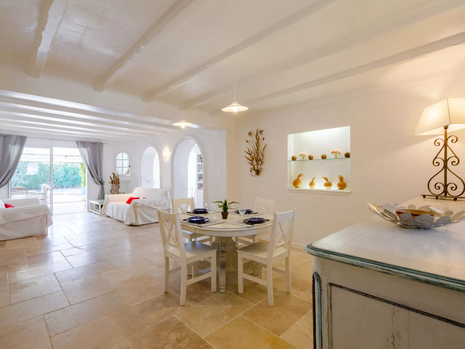 Villa Cyrnos-Inside