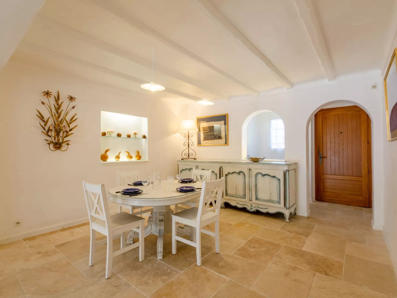 Villa Cyrnos-Inside
