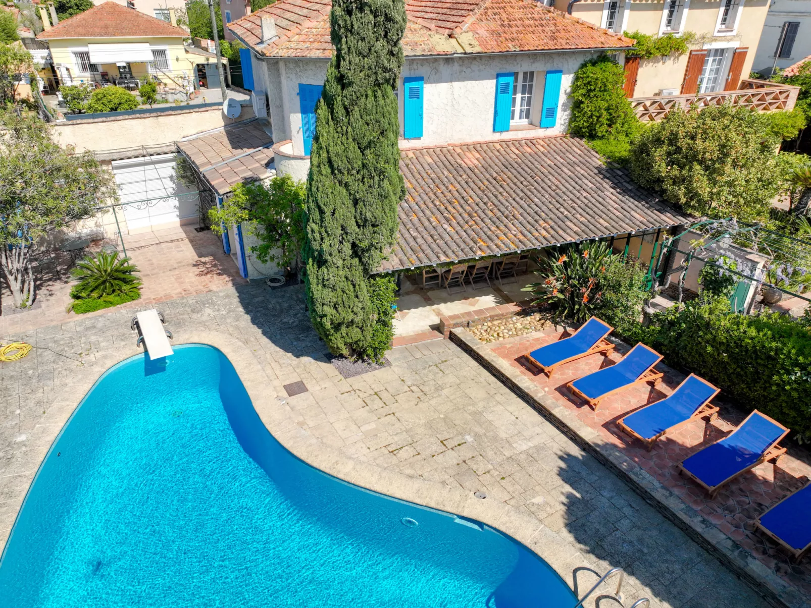 Villa Cyrnos-Outside