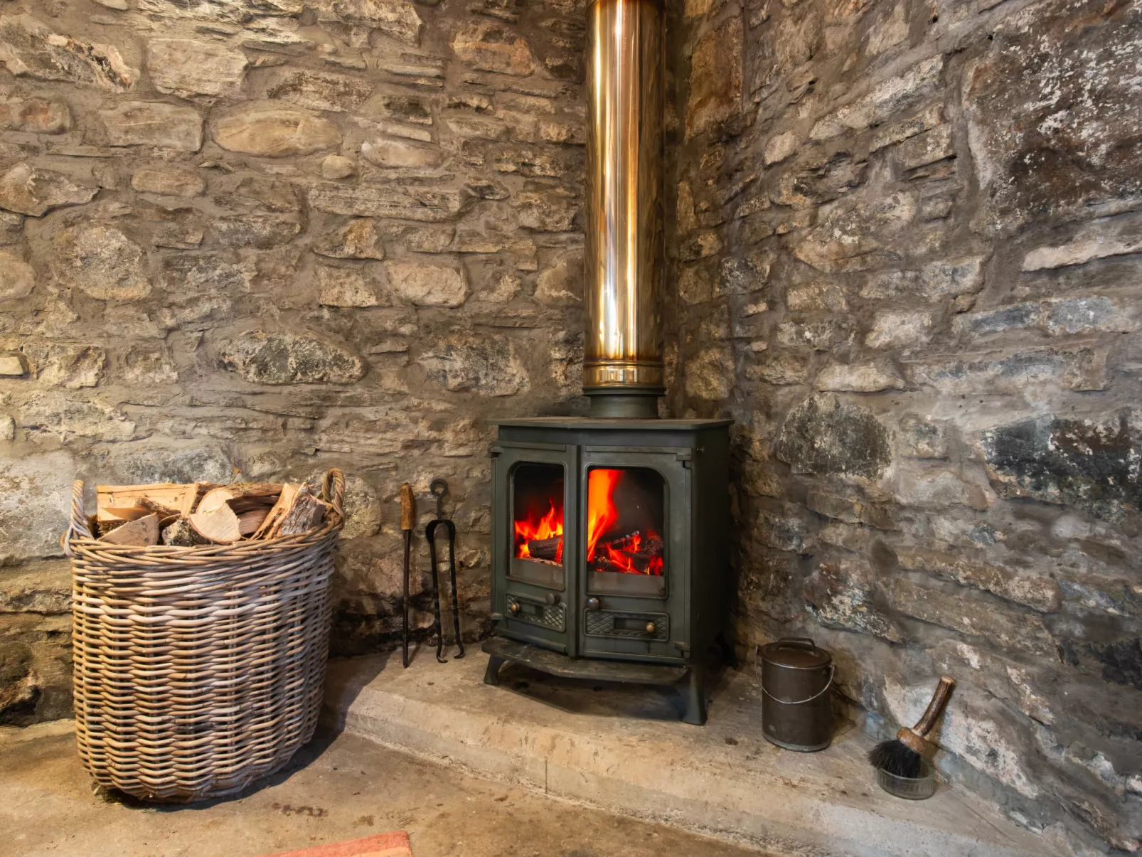 The Romantic Bothy-Inside