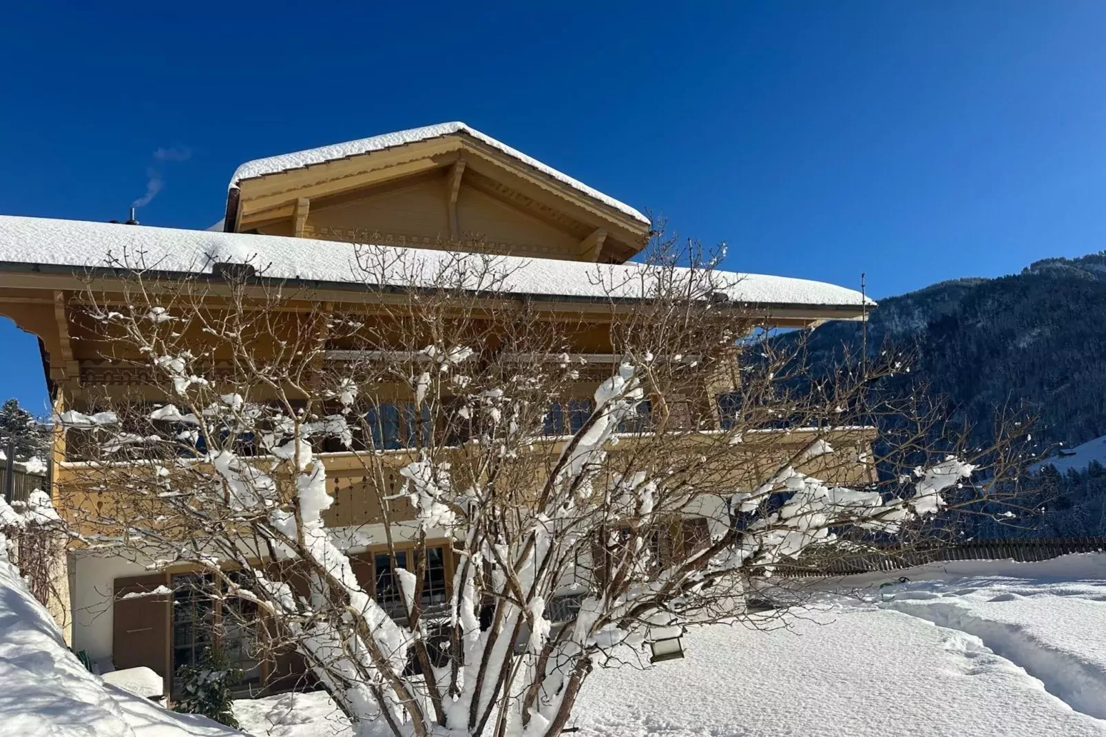 Marvelous Luxurious Furnished Flat with Outstanding Views-Exterior winter