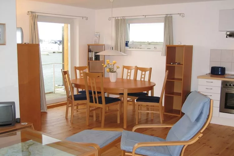 Haus 5 - Steg F - Comfort / 4 Personen-Living room