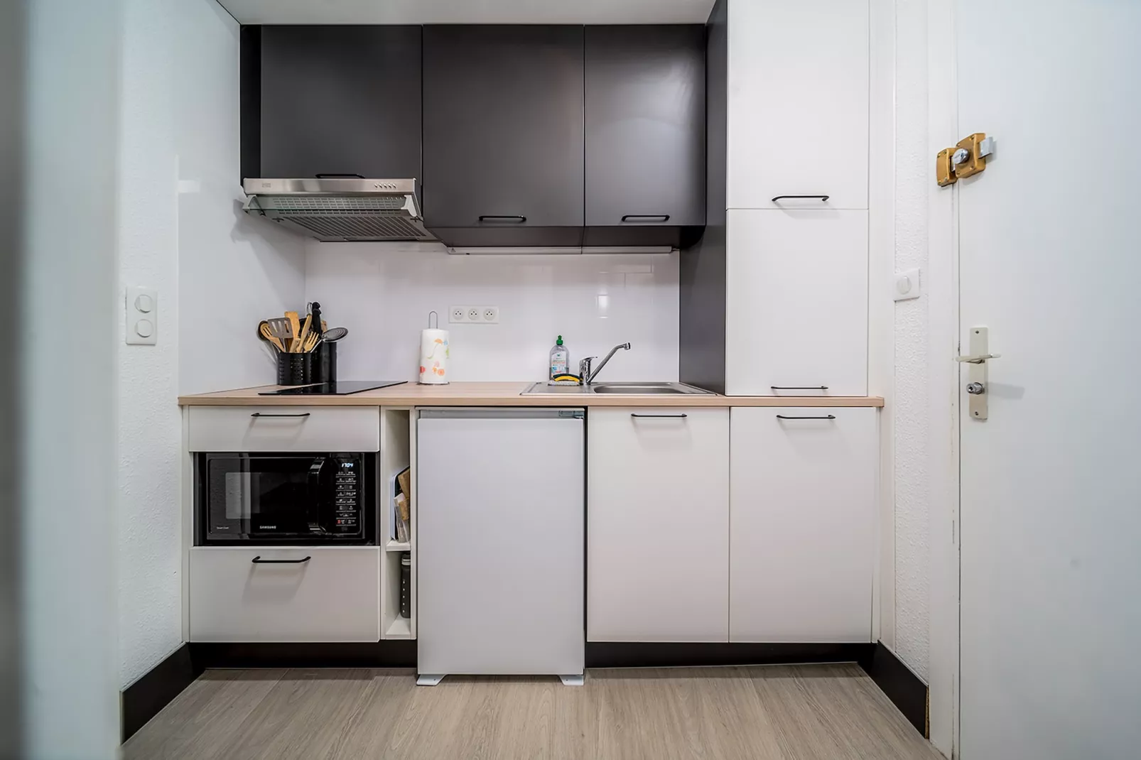 T. de la Foux N 51 - 2P5C-Kitchen