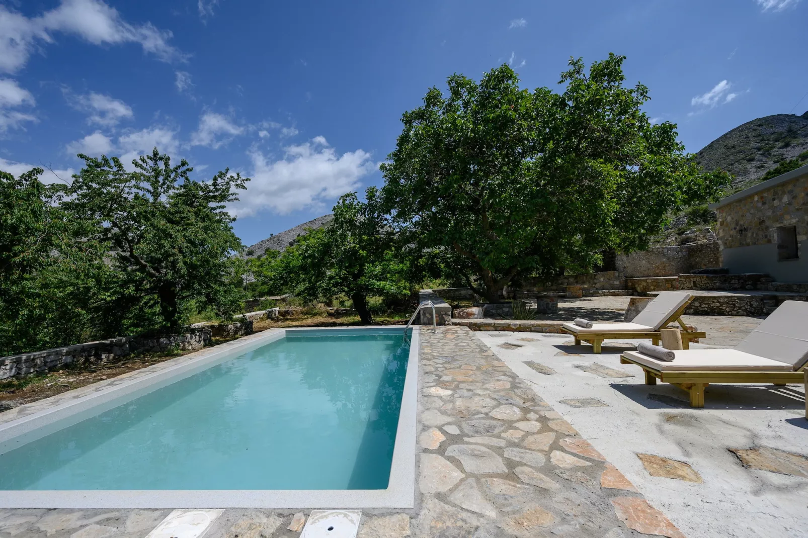 Nomas Home Imbros-Pool