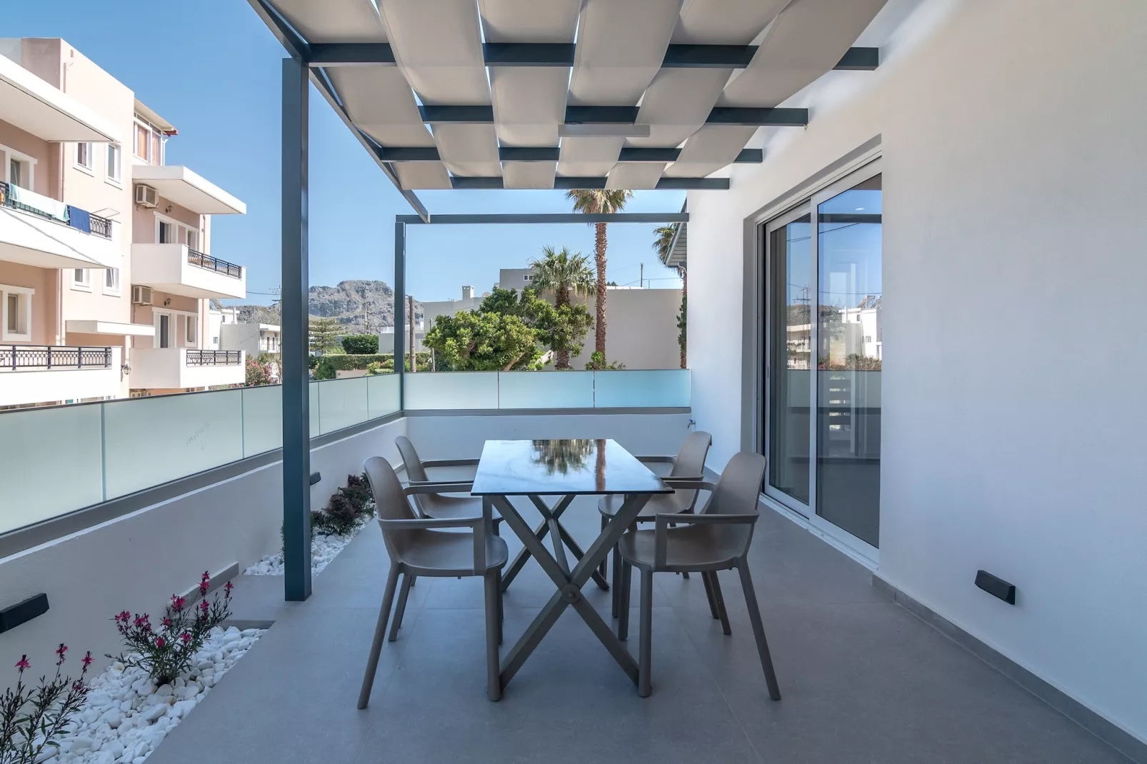 Secret Nest 7-Terrace balcony