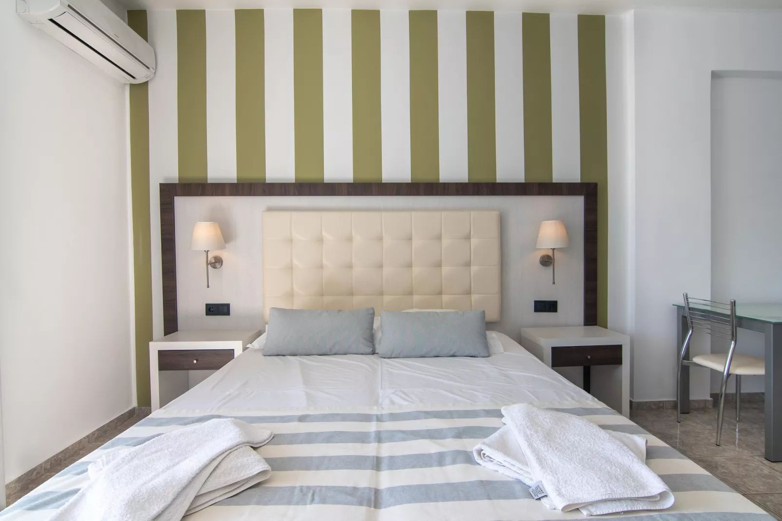 Mythos studio 2-Chambre