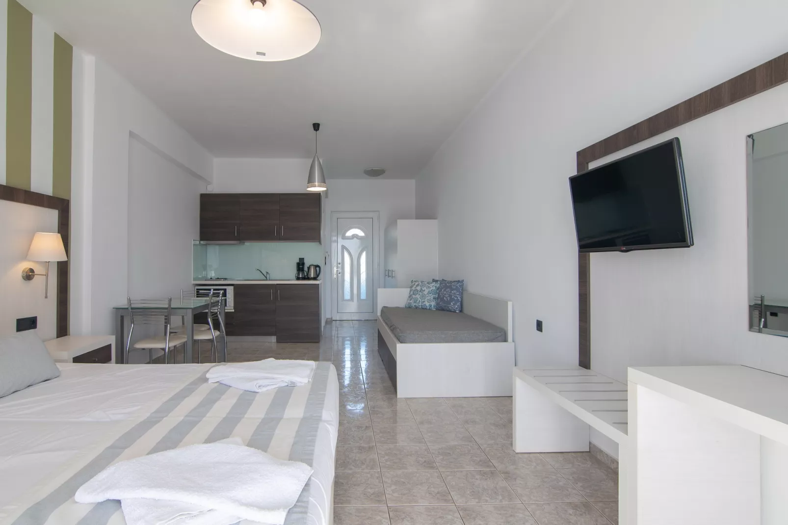 Mythos studio 5-Salon