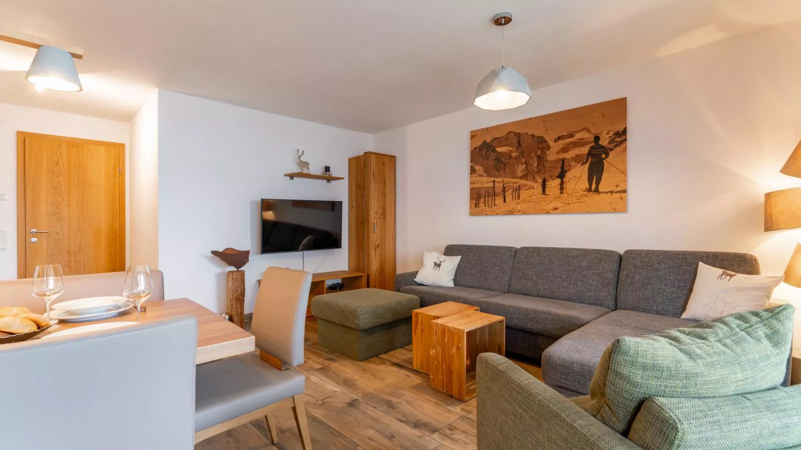 Tauern Suites Mitterwirt TOP 301-Living room