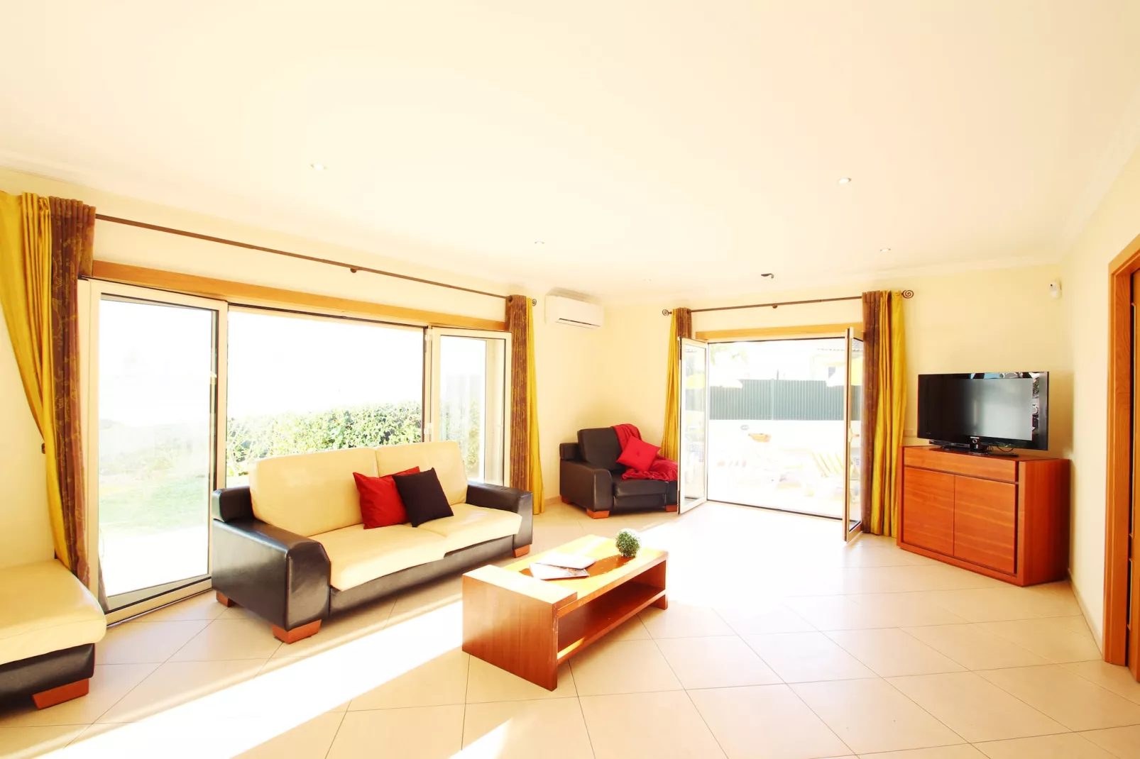 Villa Pauline-Living room