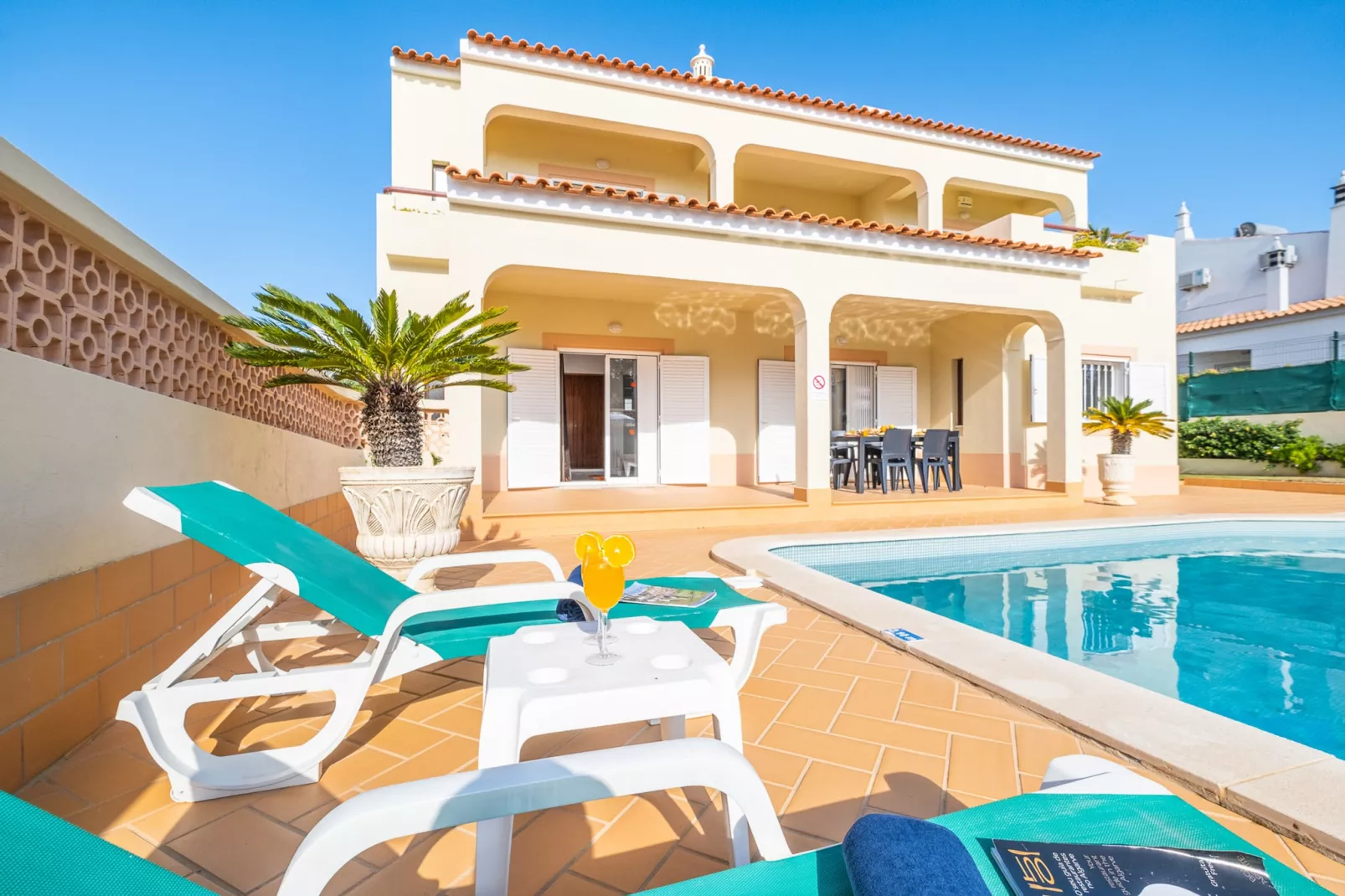Villa Canguu-Exterior summer