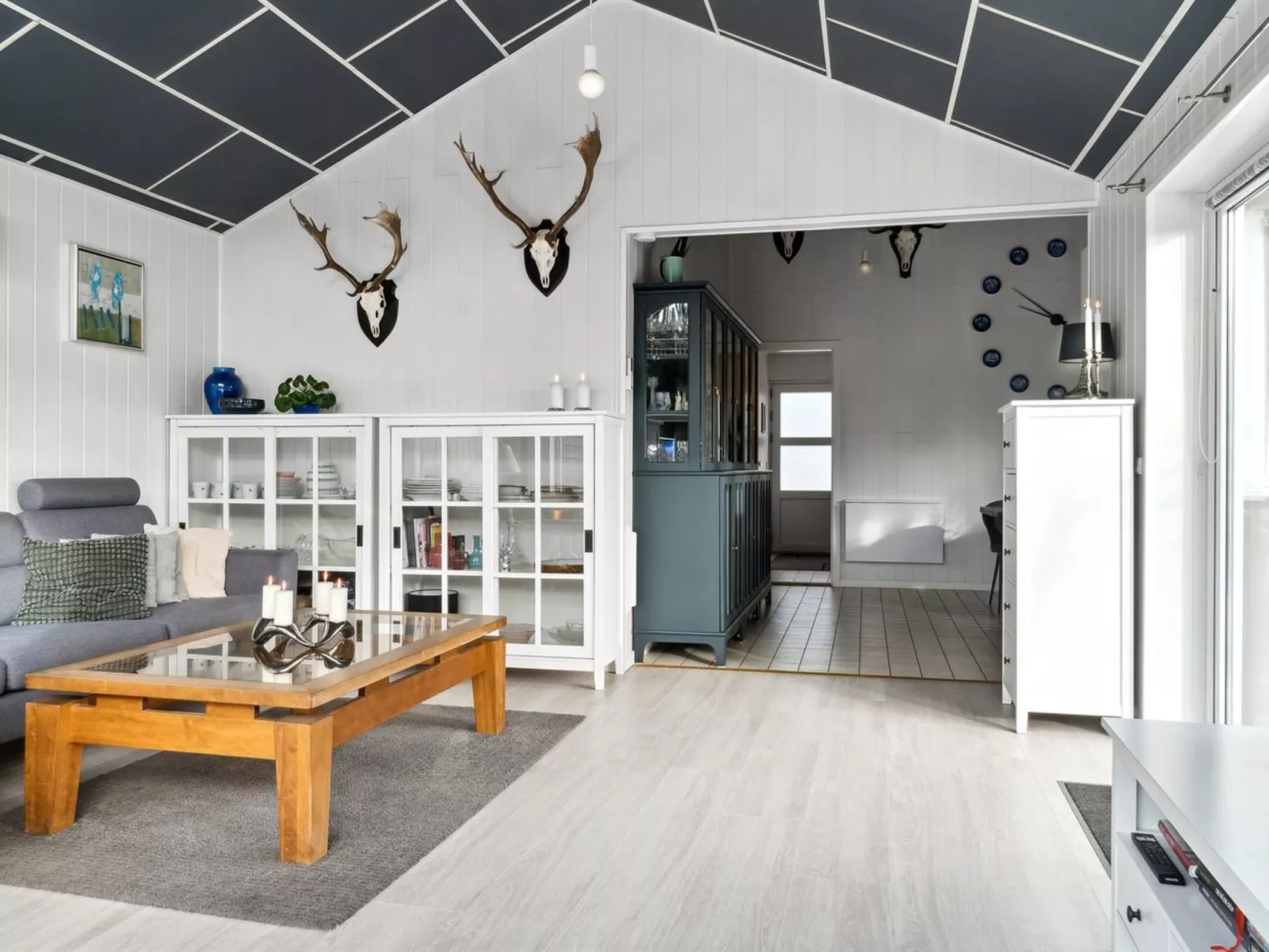 "Amdi" - 1.3km from the sea-Drinnen