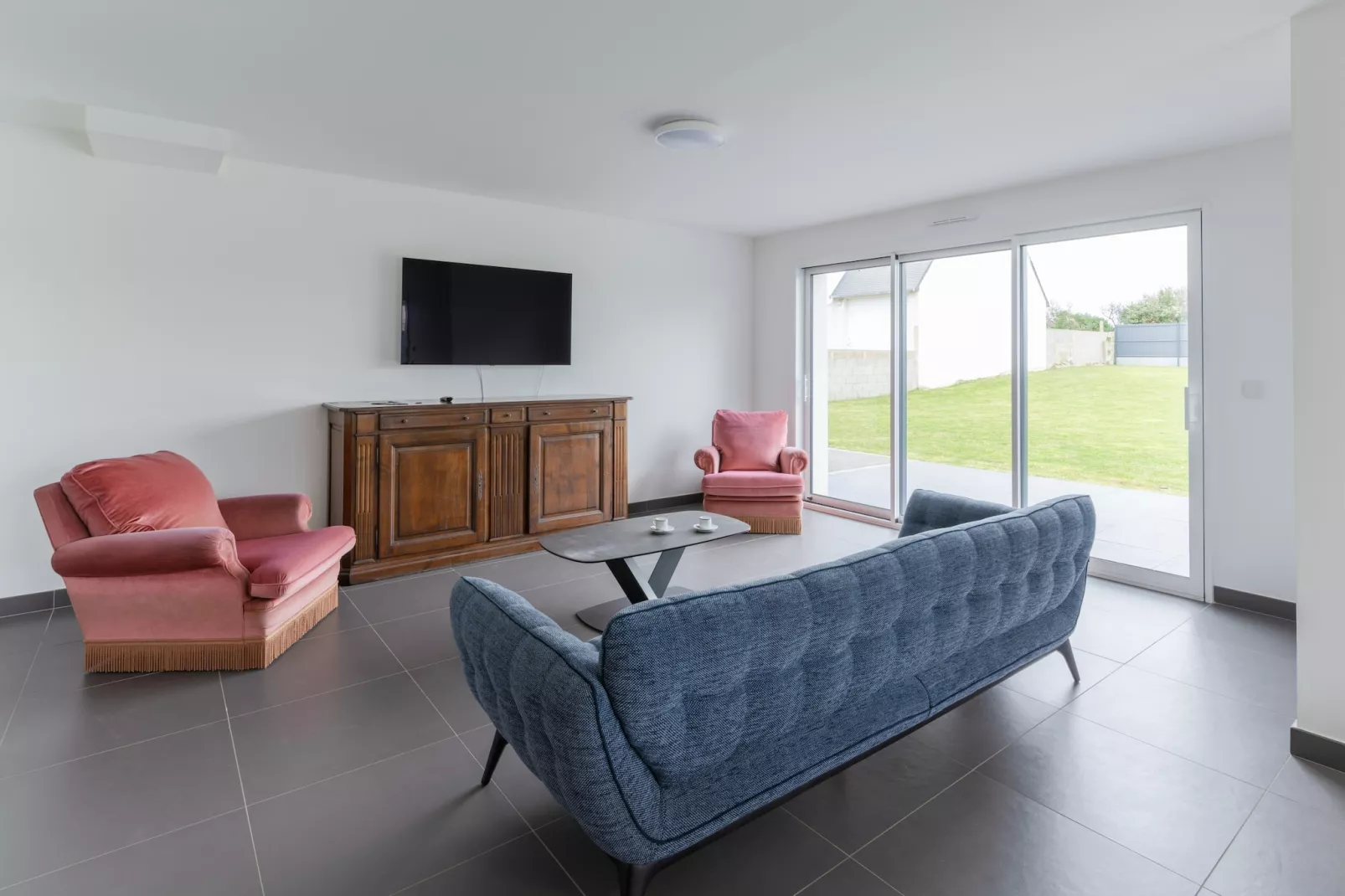 KER STIVELL - Landunvez-Living room