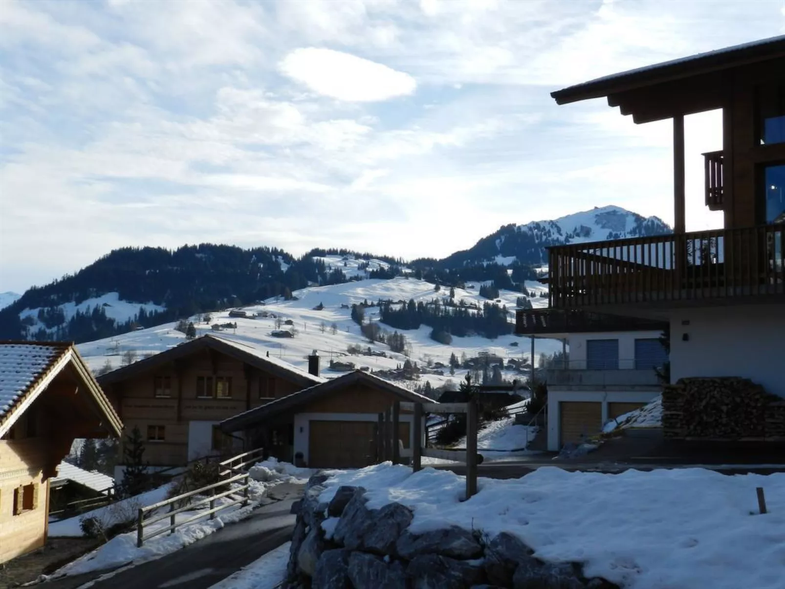 Gletscherblick, Chalet-Draußen