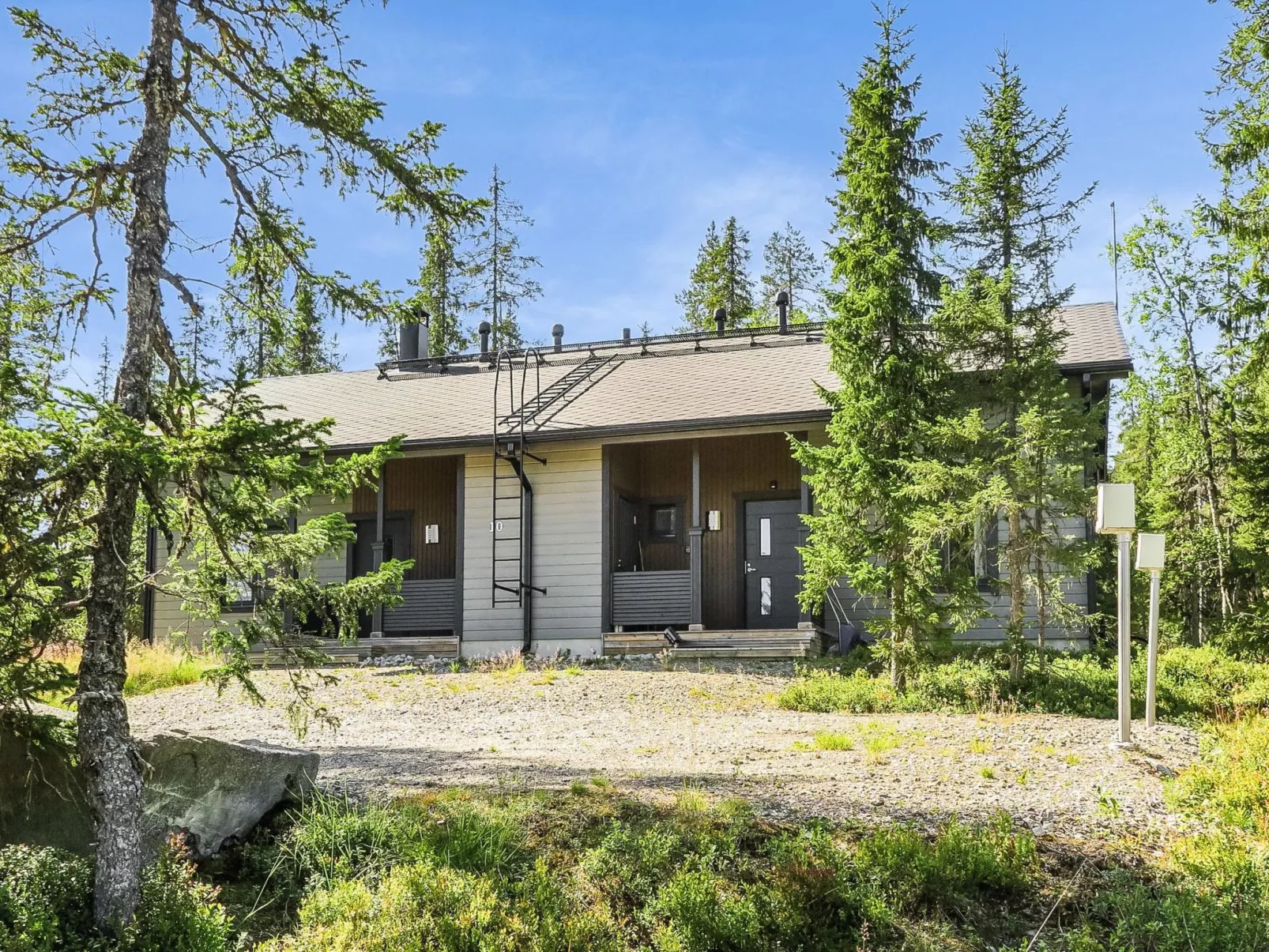 Aihki pine cottage-Outside