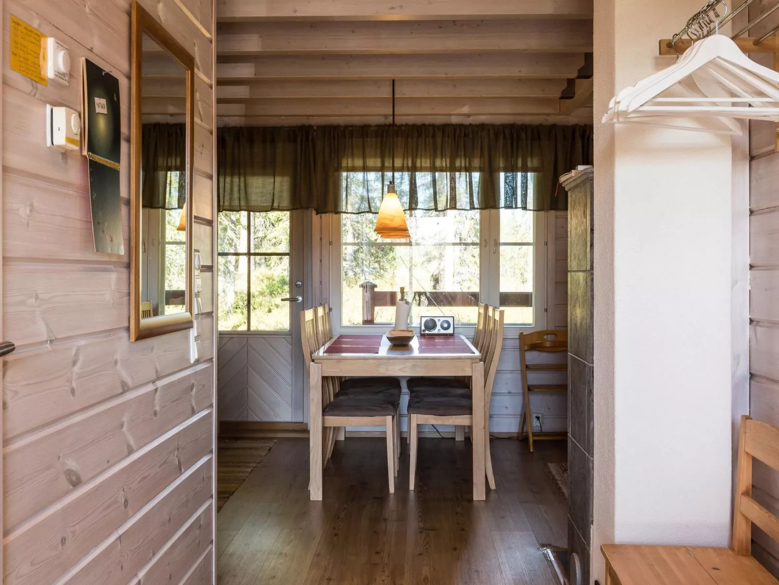 Hillakka a-Inside