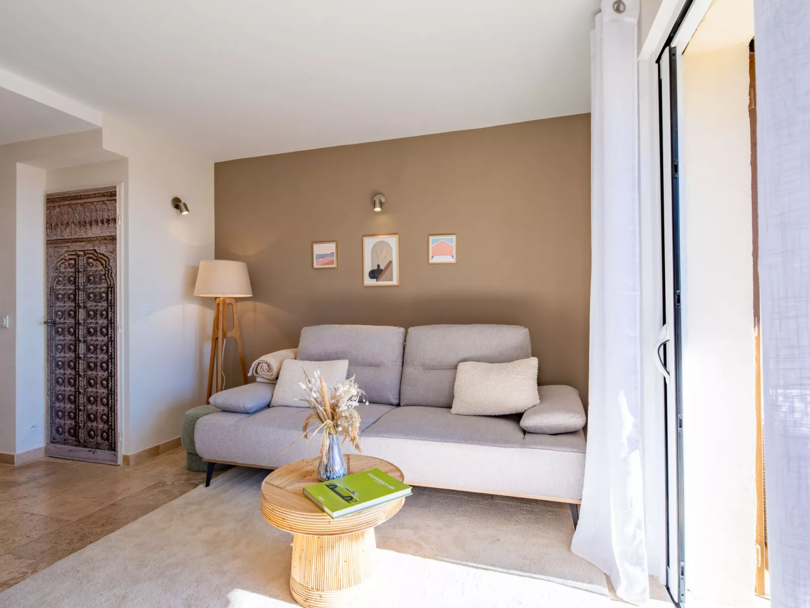 Le Bougainvillier-Inside