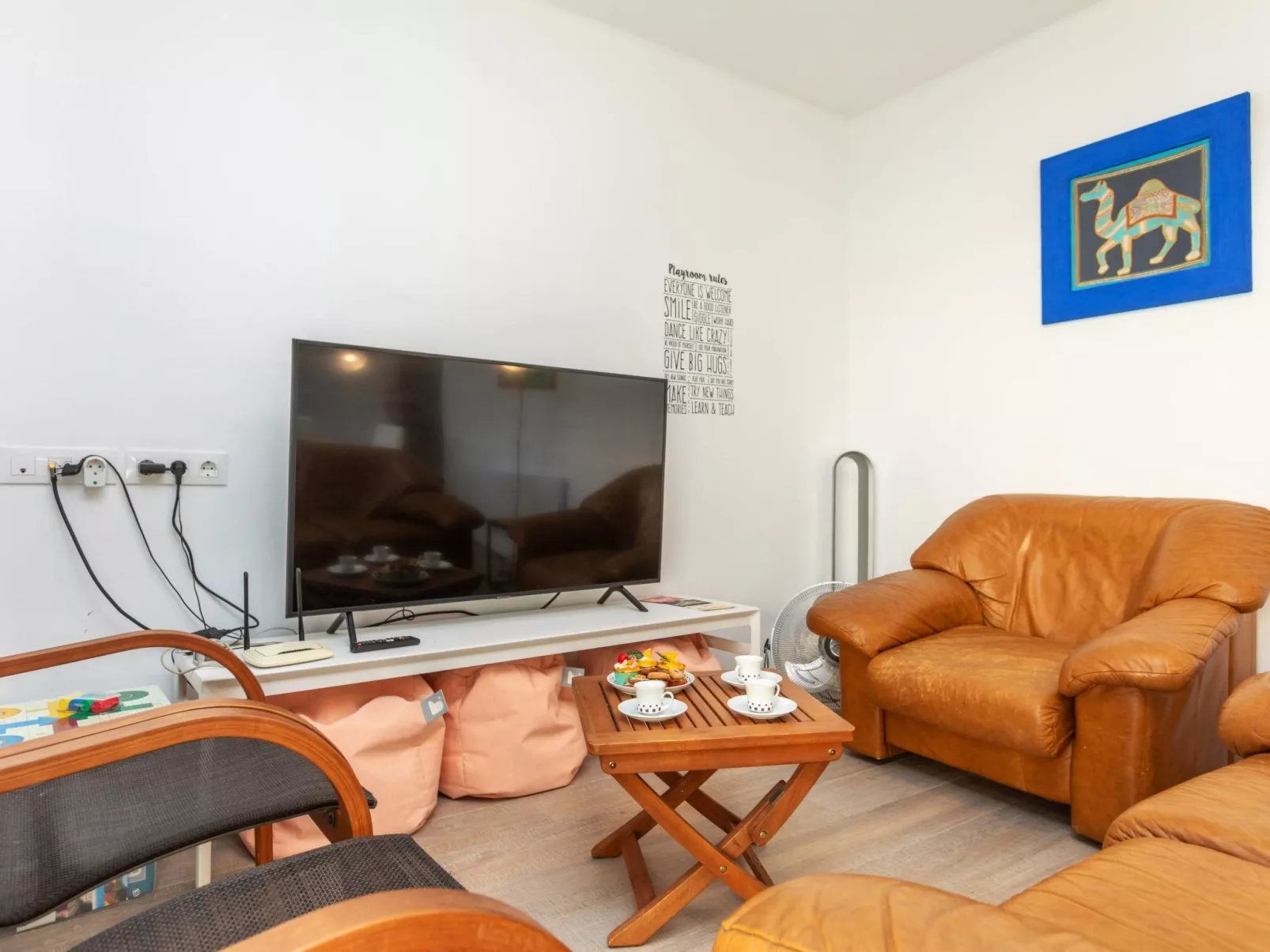 Cosy Flat-Inside