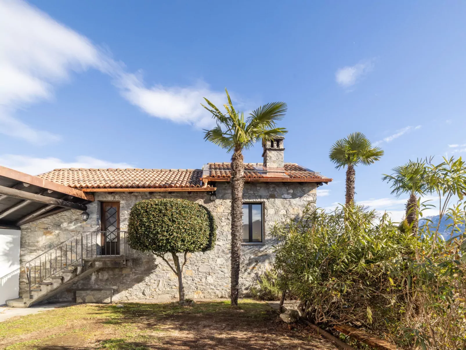 Palm Cottage-Draußen