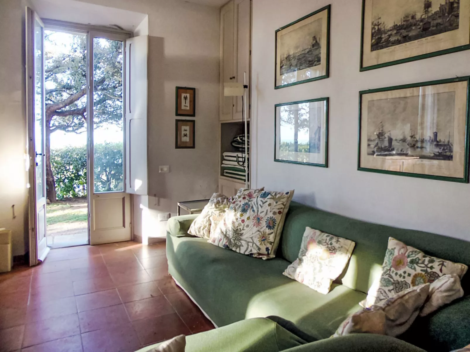 Rotonda-Inside