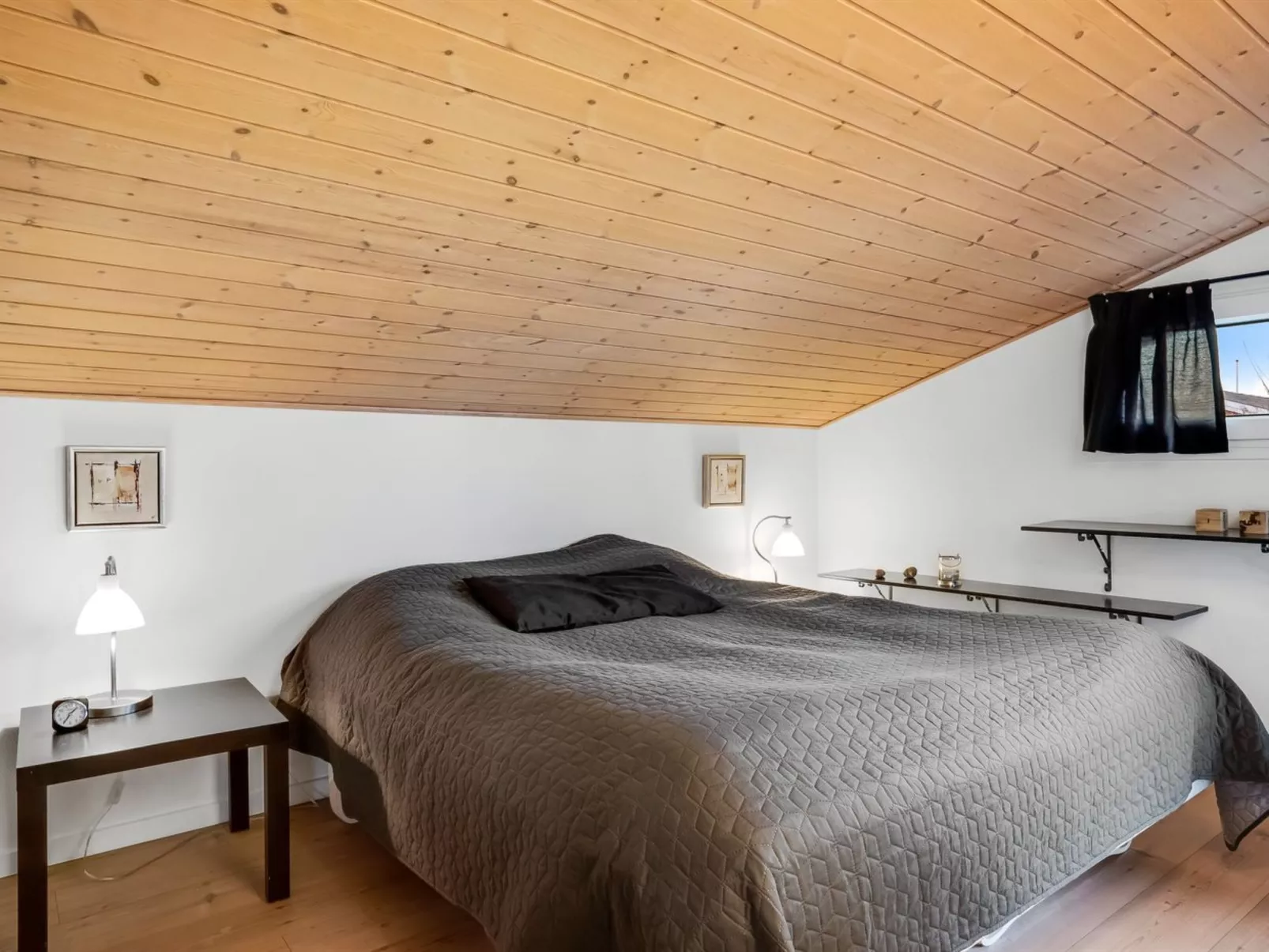"Erblin" - 400m from the sea-Inside