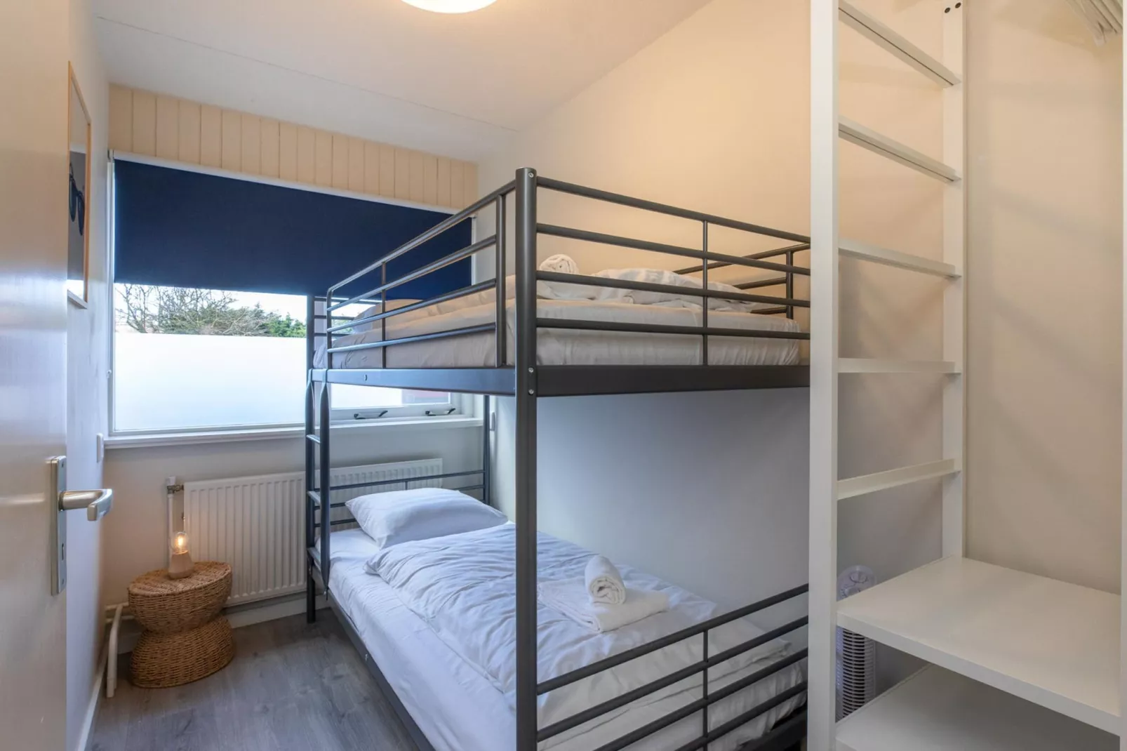 Appartement 'Duinoord' - Duinweg 117-12  Zoutelande-Bedroom