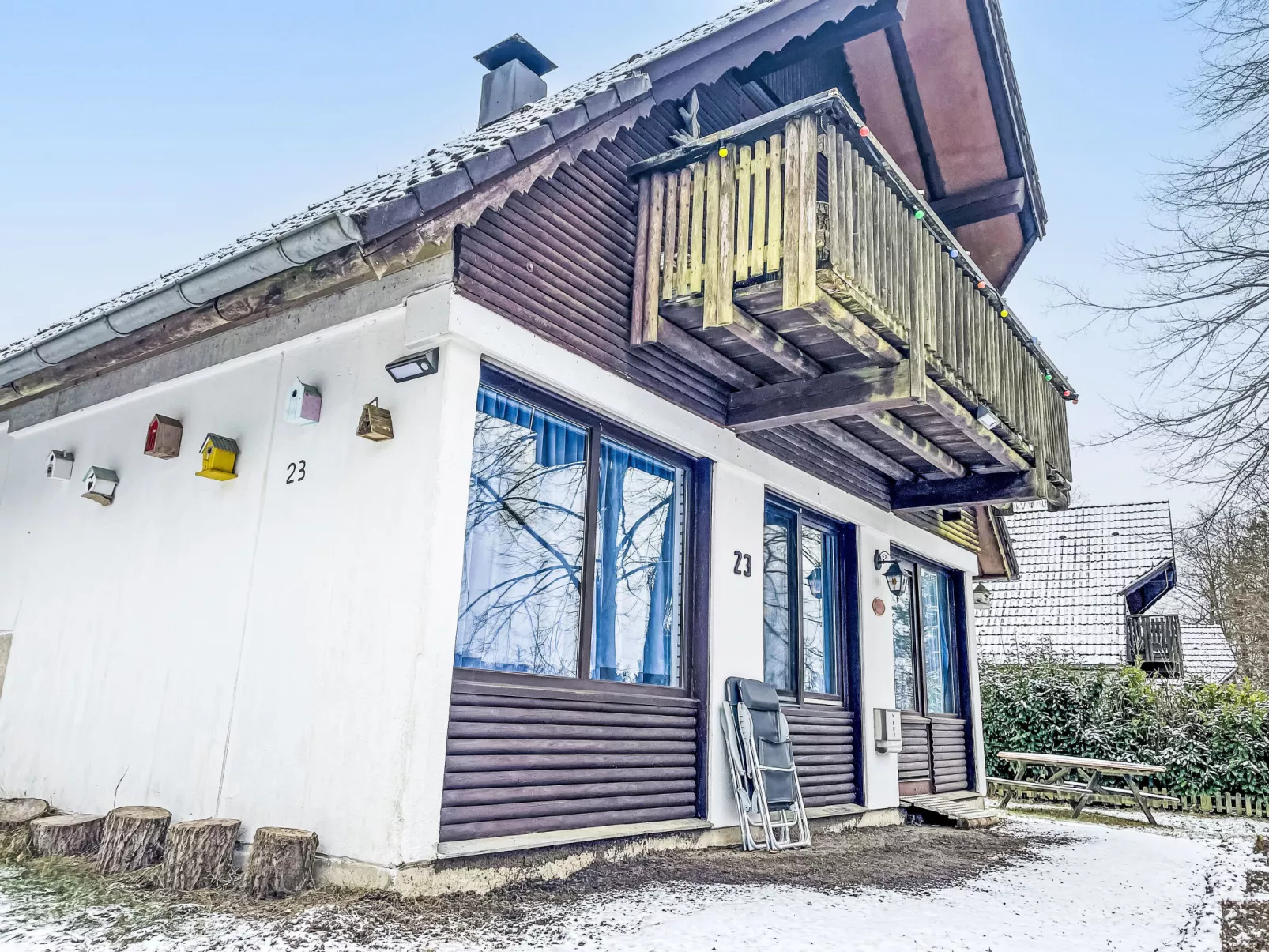 Woodys- Waldhütte-Outside