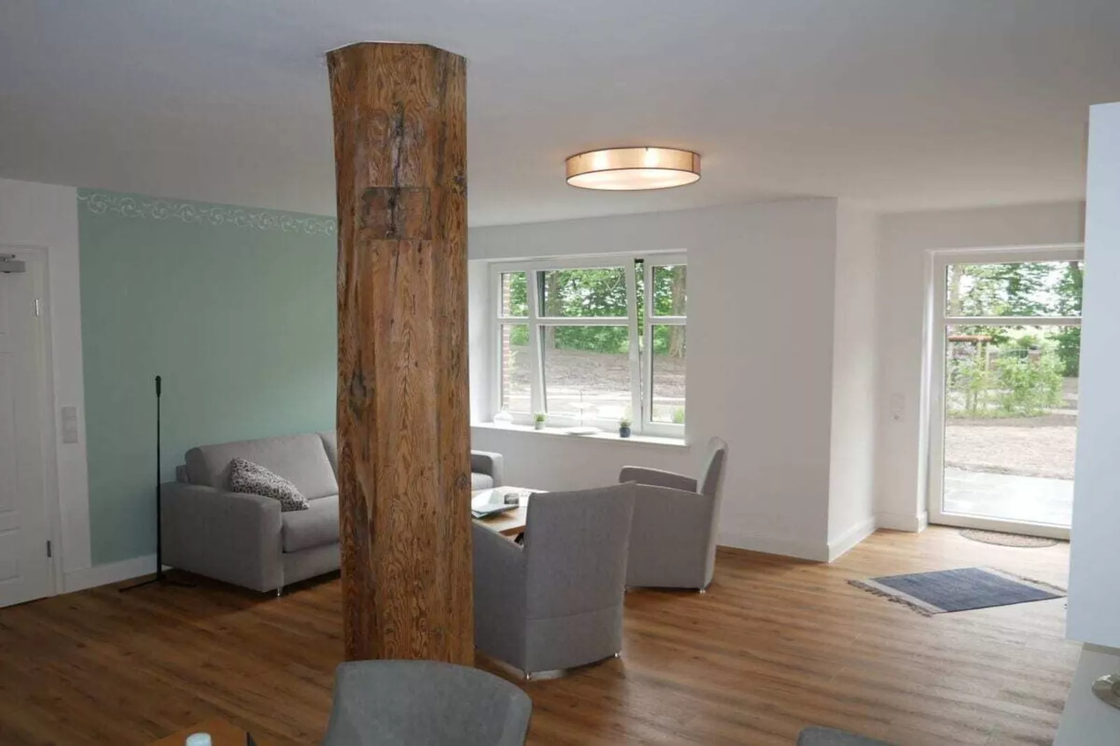 396943-Living room