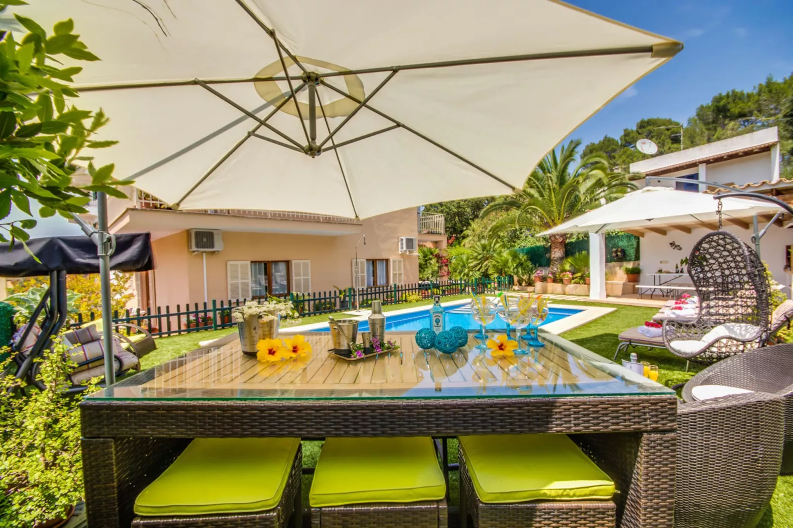Amapola-Pool
