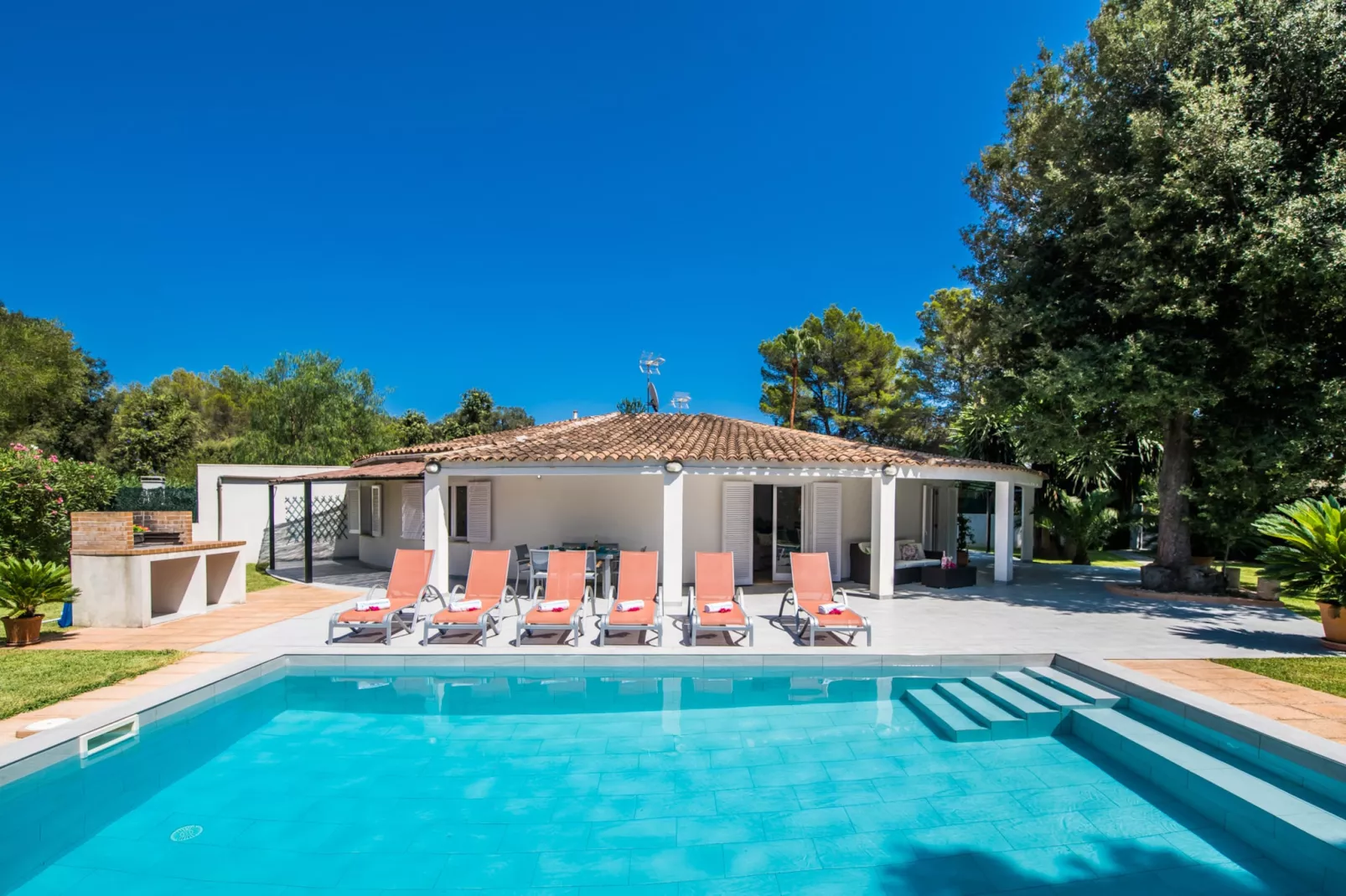 Casa Encinar-Außenbereich Sommer