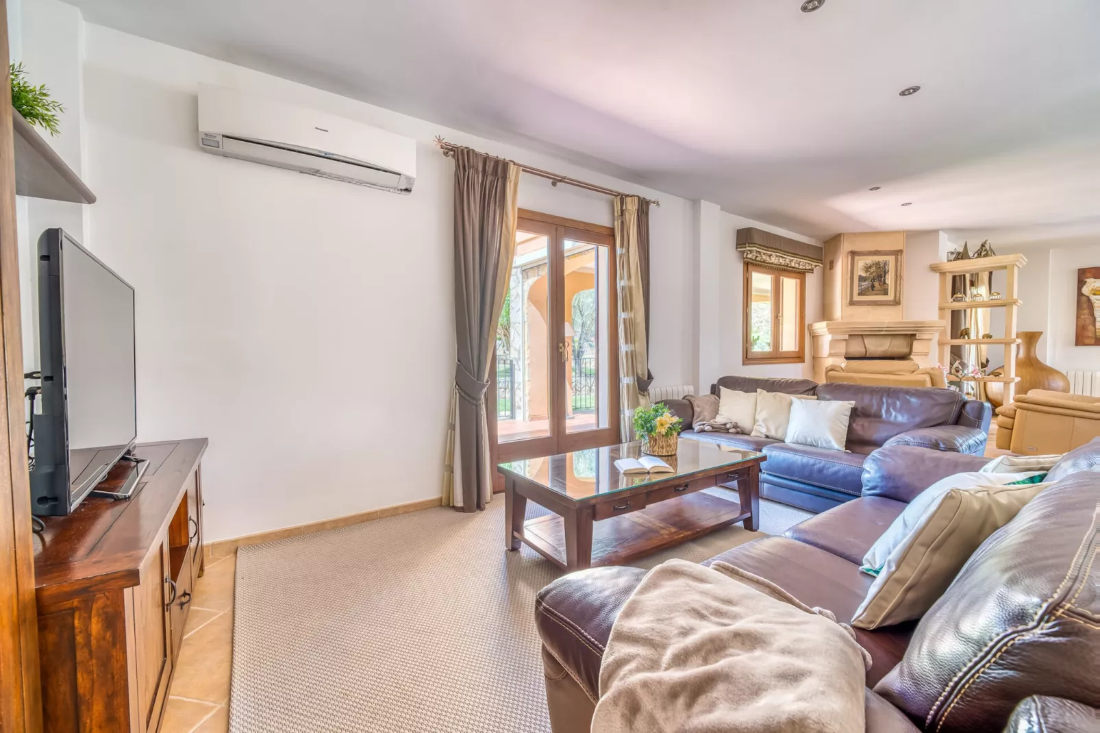 Son Morei Gran-Living room